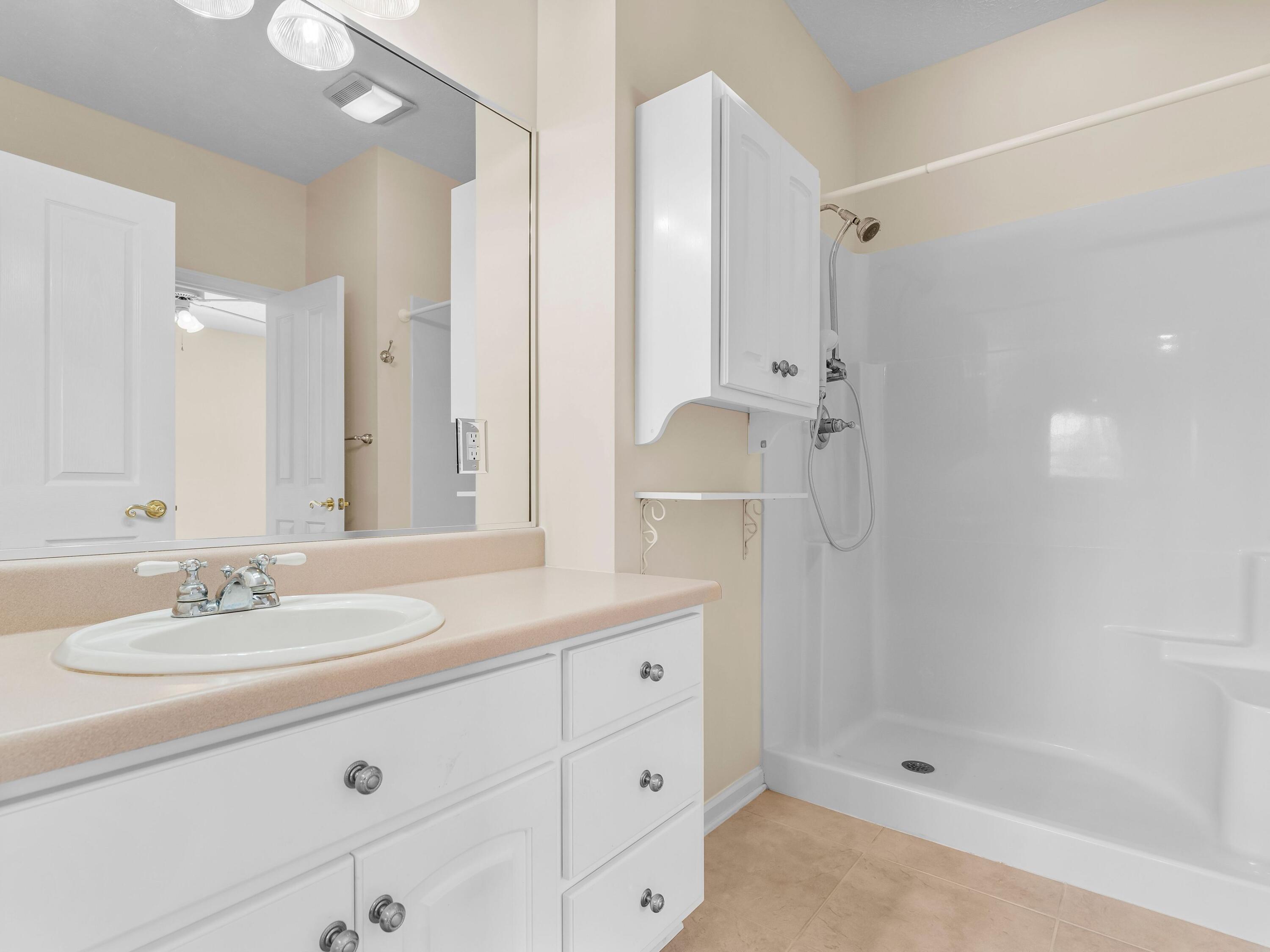LYNN HAVEN - Residential