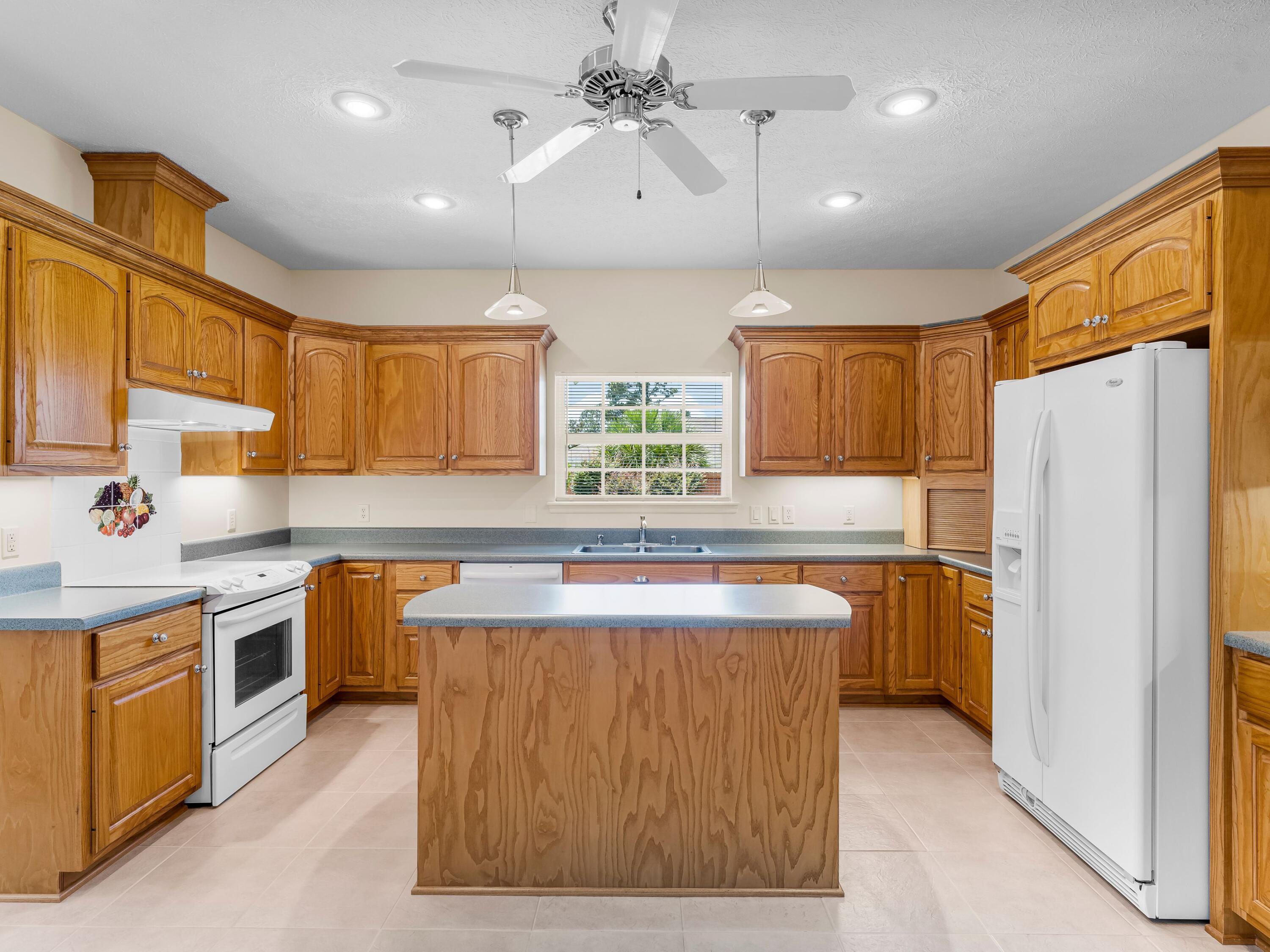 LYNN HAVEN - Residential