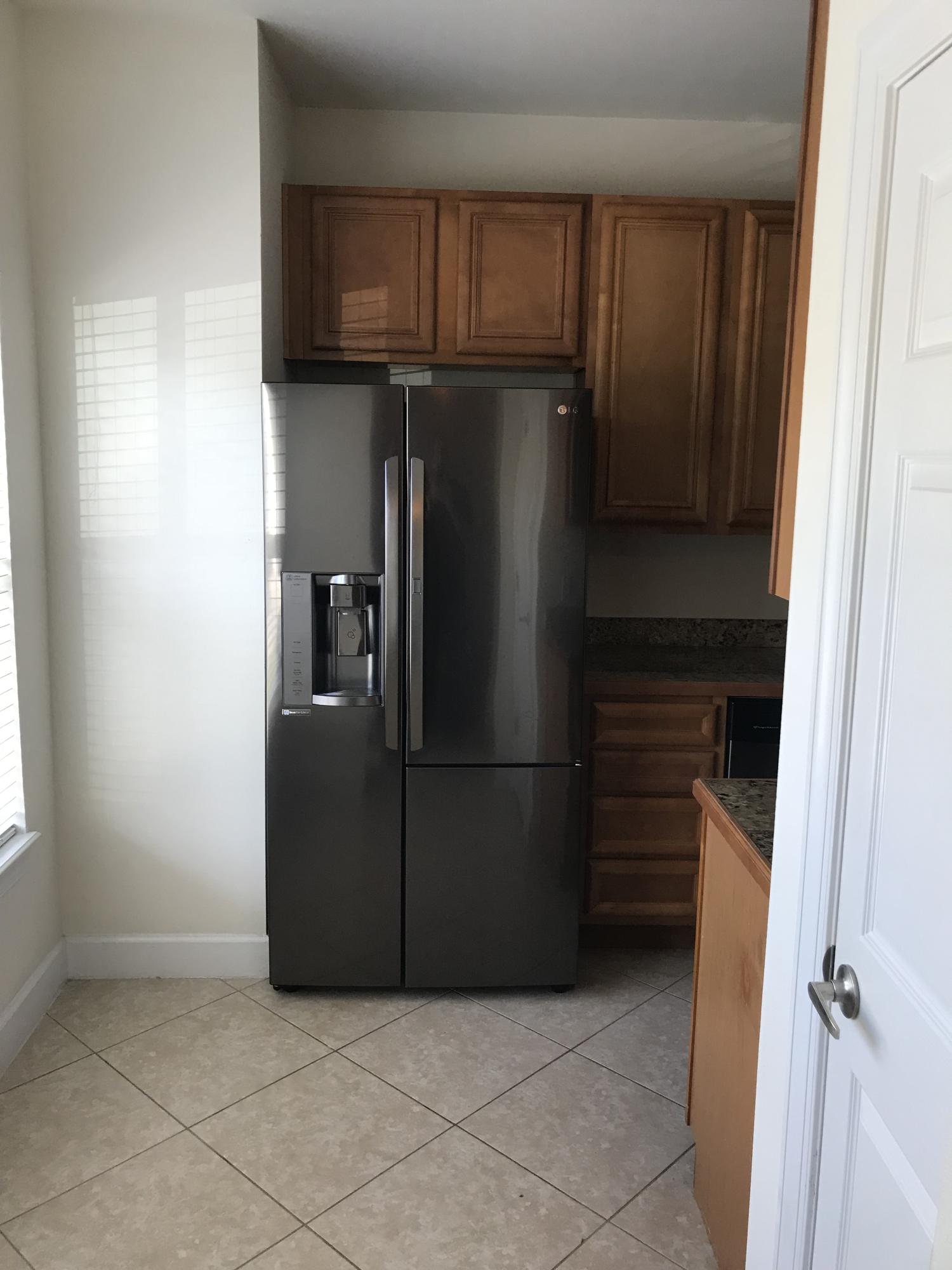 PALMS OF FREEPORT - Residential Lease