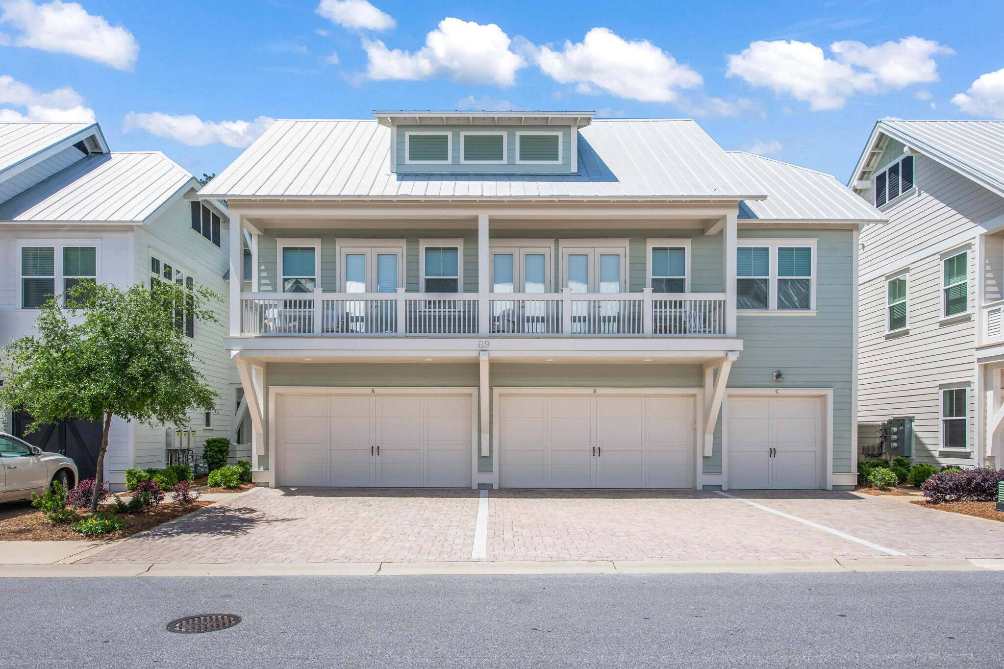 PROMINENCE - Residential