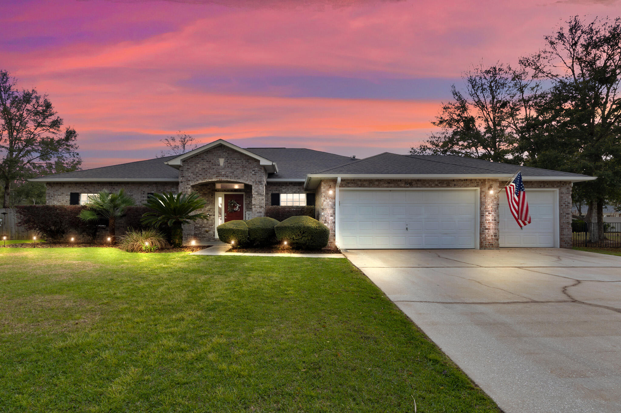 ROBLEDAL ESTATES - Residential