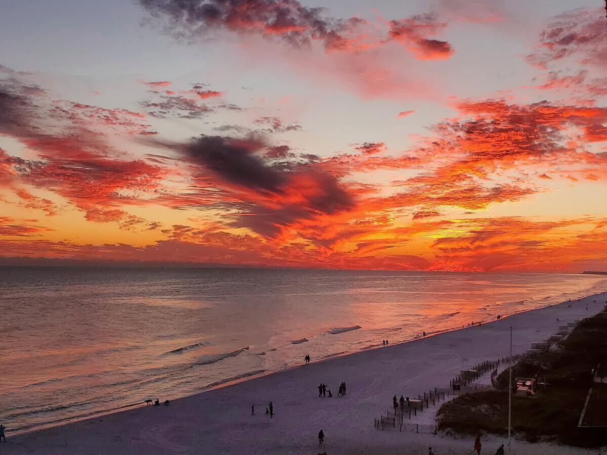 CRYSTAL DUNES CONDO - Residential