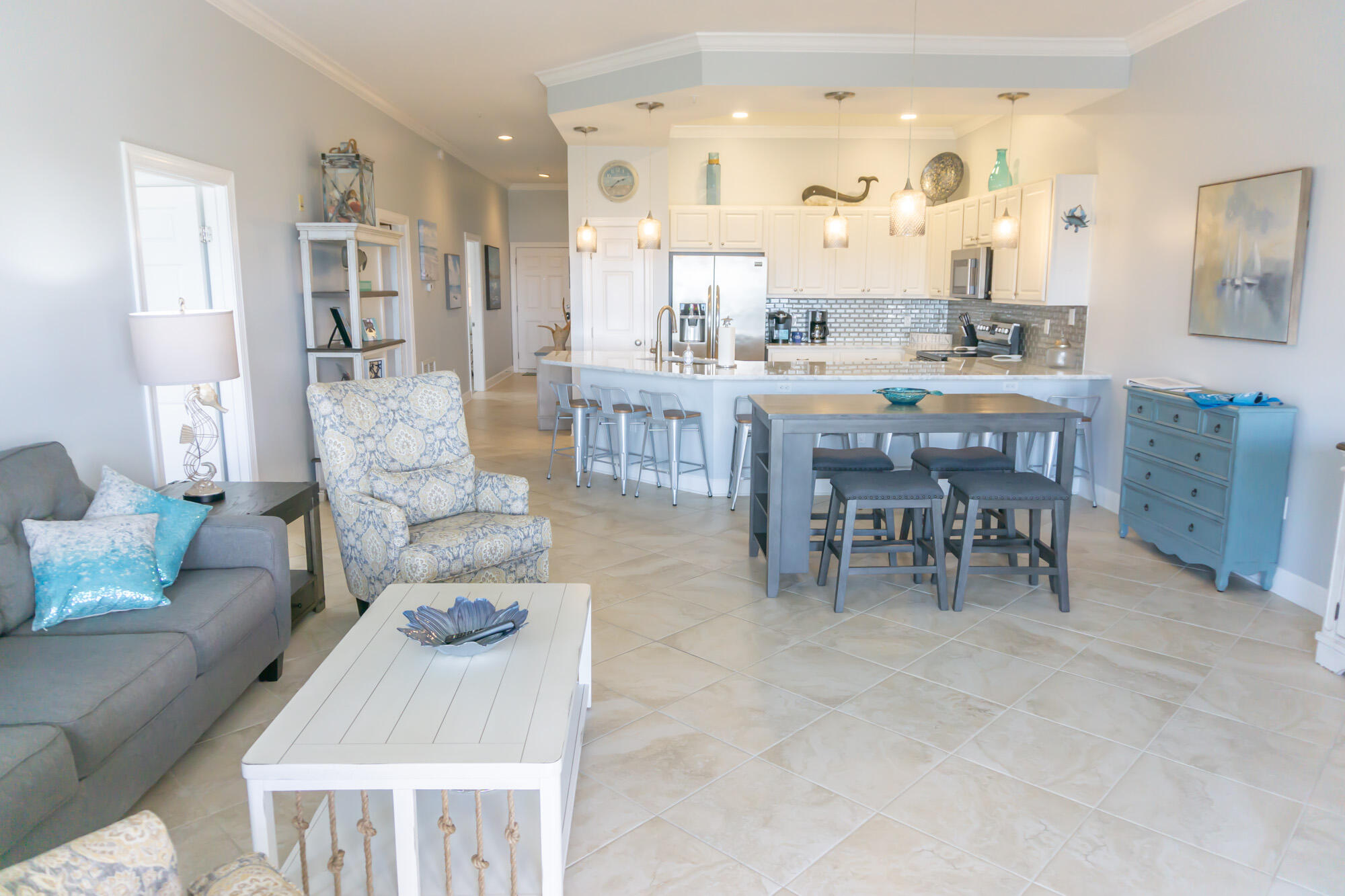 PAVILION PALMS - Residential