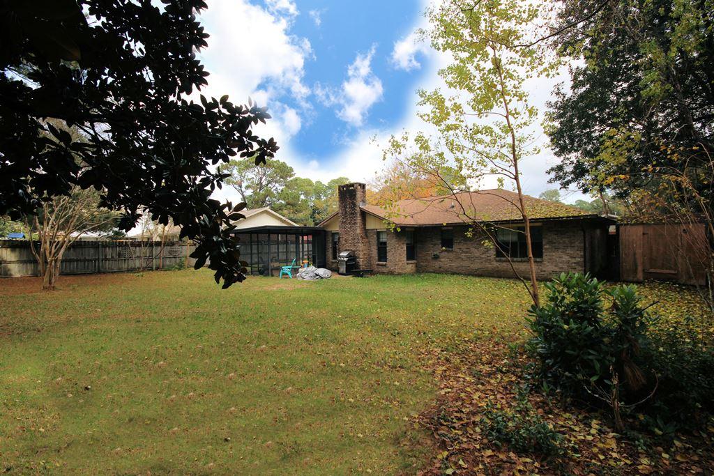 PINEWOOD ESTATES 2 - Residential