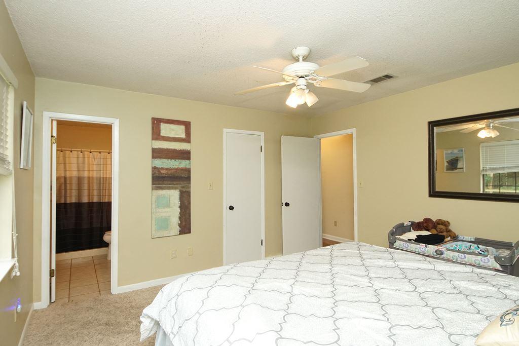 PINEWOOD ESTATES 2 - Residential