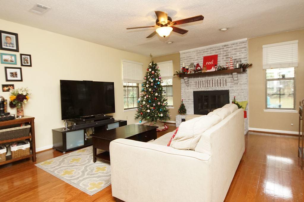 PINEWOOD ESTATES 2 - Residential