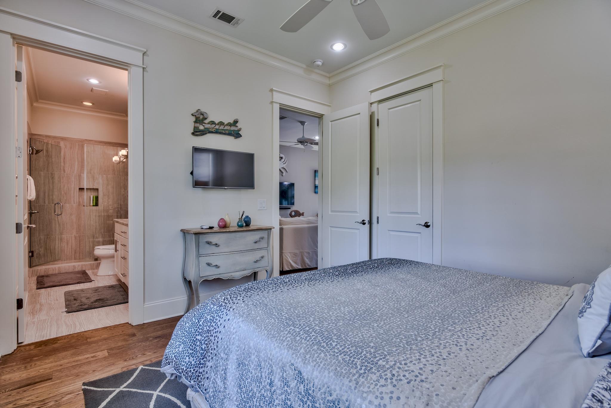 LAKESIDE AT BLUE MOUNTAIN BEACH - Residential