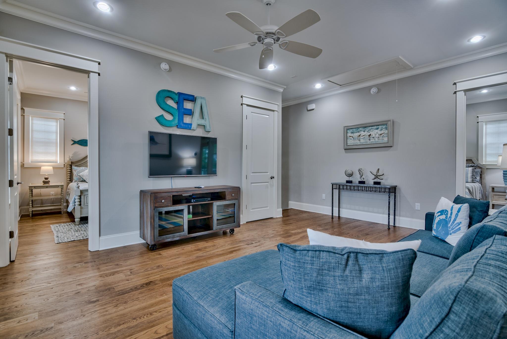 LAKESIDE AT BLUE MOUNTAIN BEACH - Residential