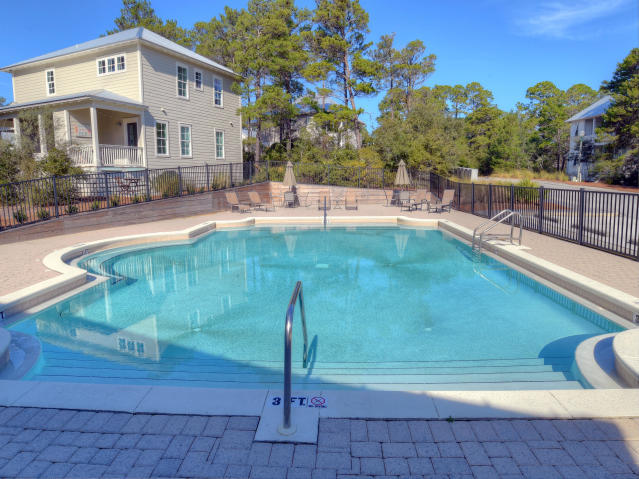 LAKESIDE AT BLUE MOUNTAIN BEACH - Residential