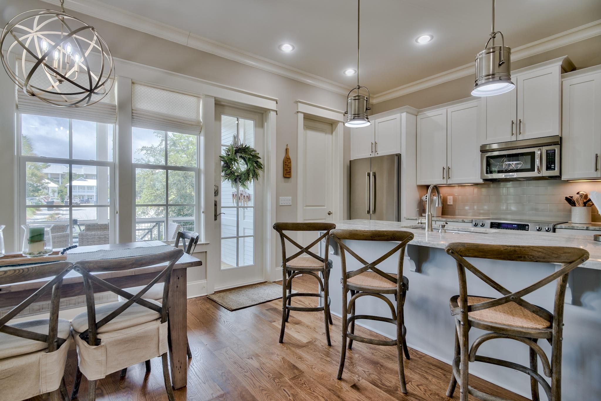 LAKESIDE AT BLUE MOUNTAIN BEACH - Residential