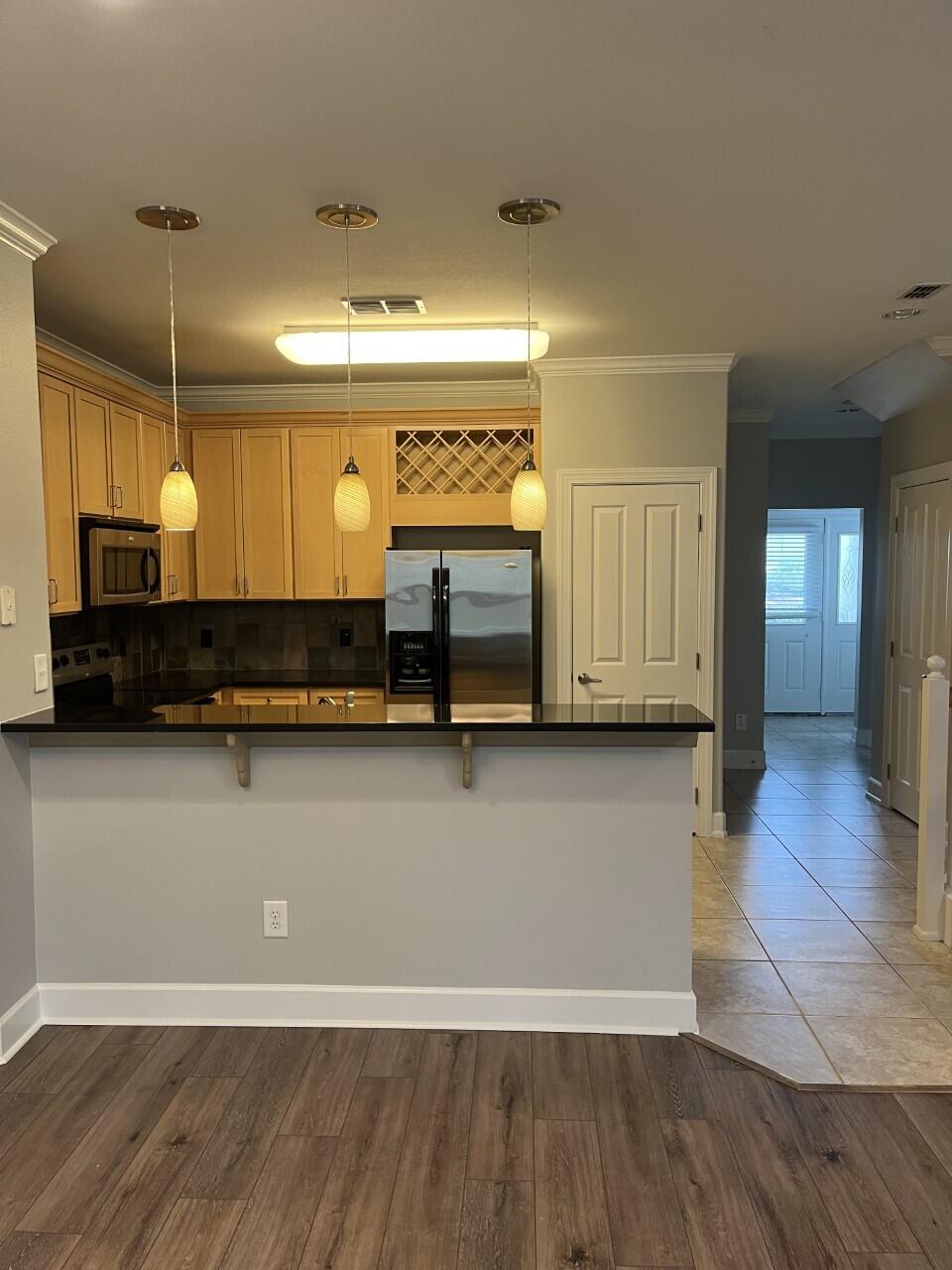 SOUTH HAVEN TOWNHOMES - Residential