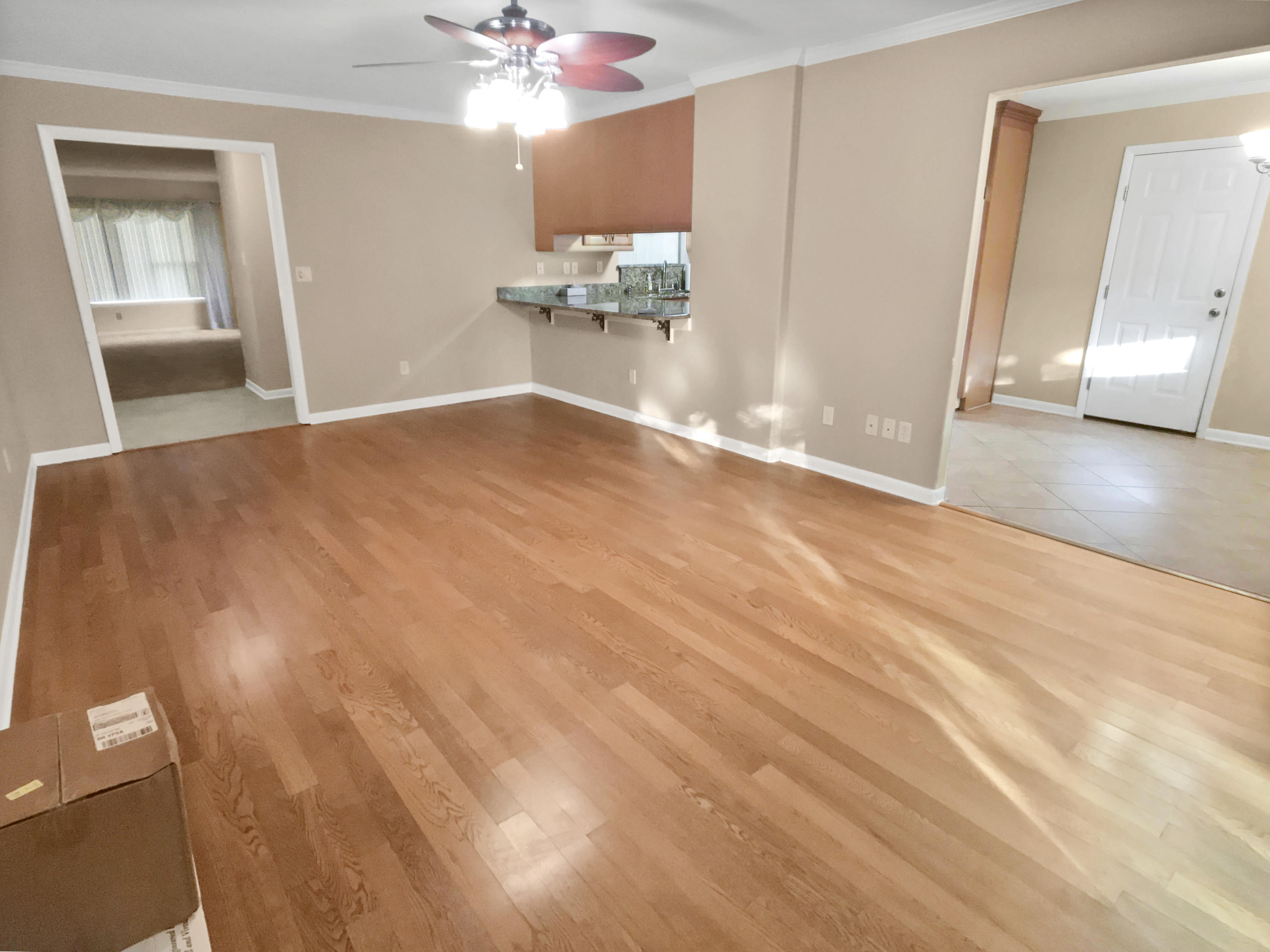 COUNTRY CLUB ESTATES 1ST ADDN - Residential