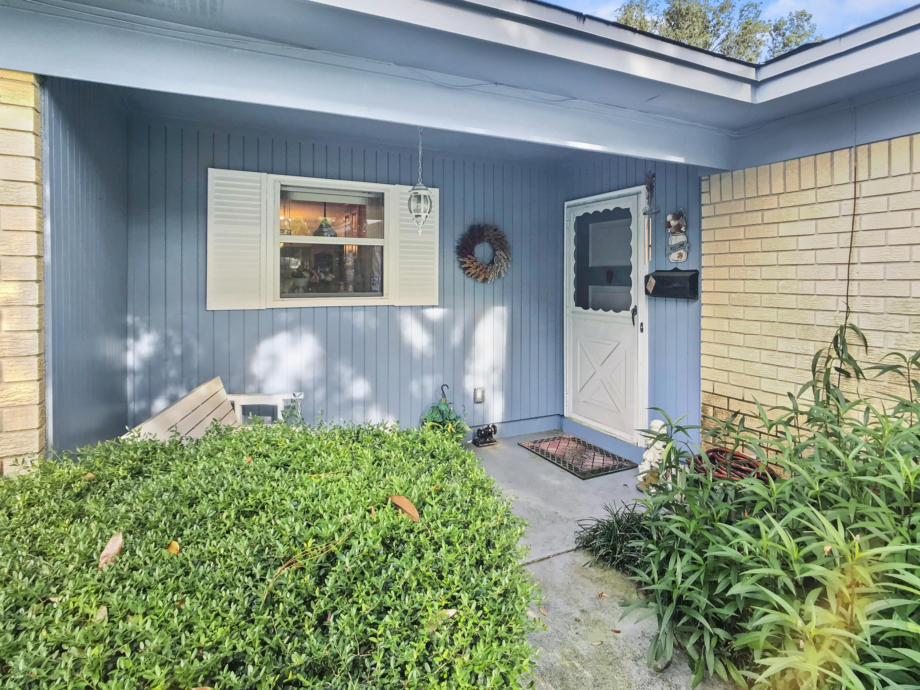 COUNTRY CLUB ESTATES 1ST ADDN - Residential