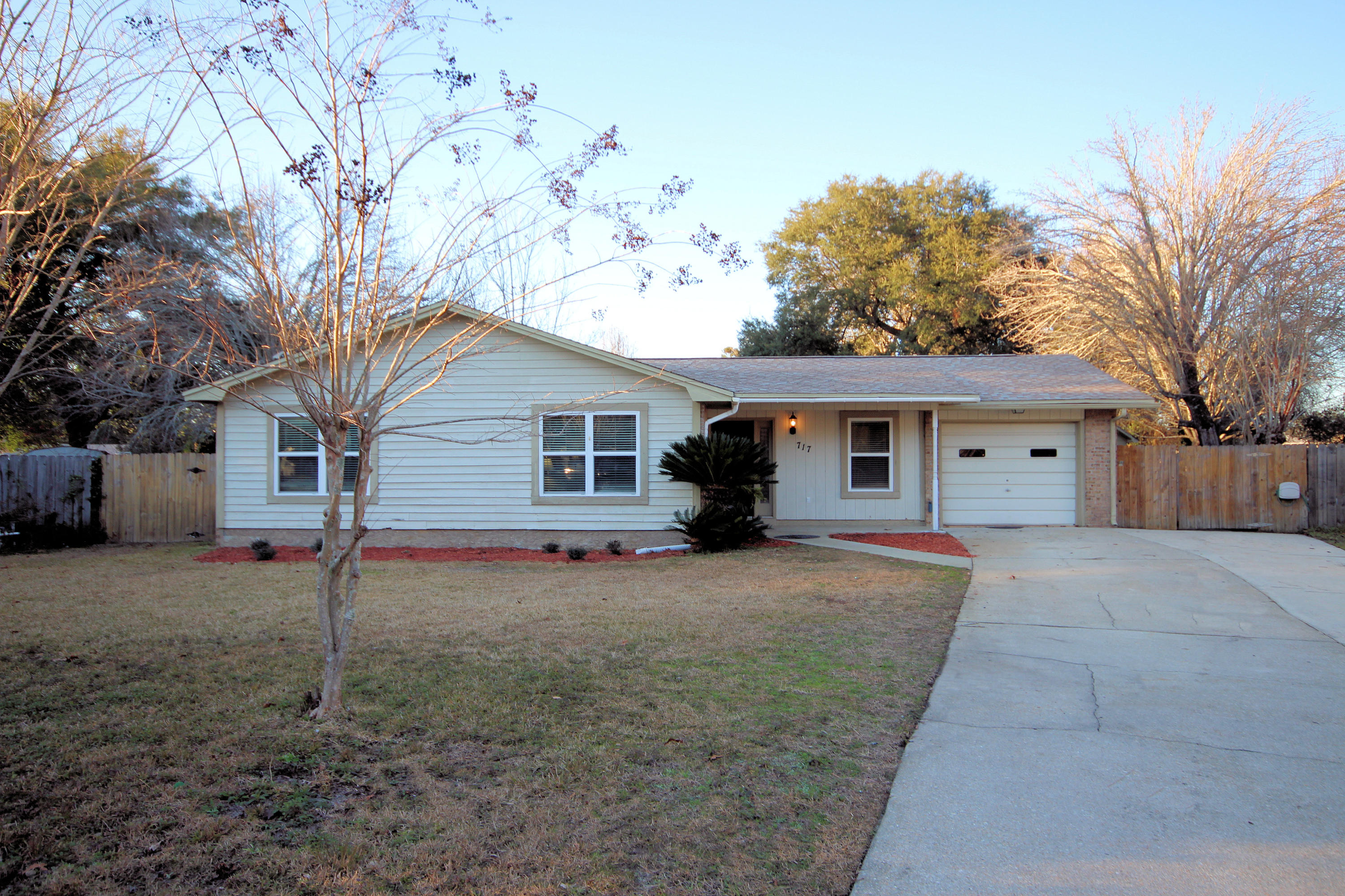 BLUEWATER BAY VILLAGE 1A - Residential