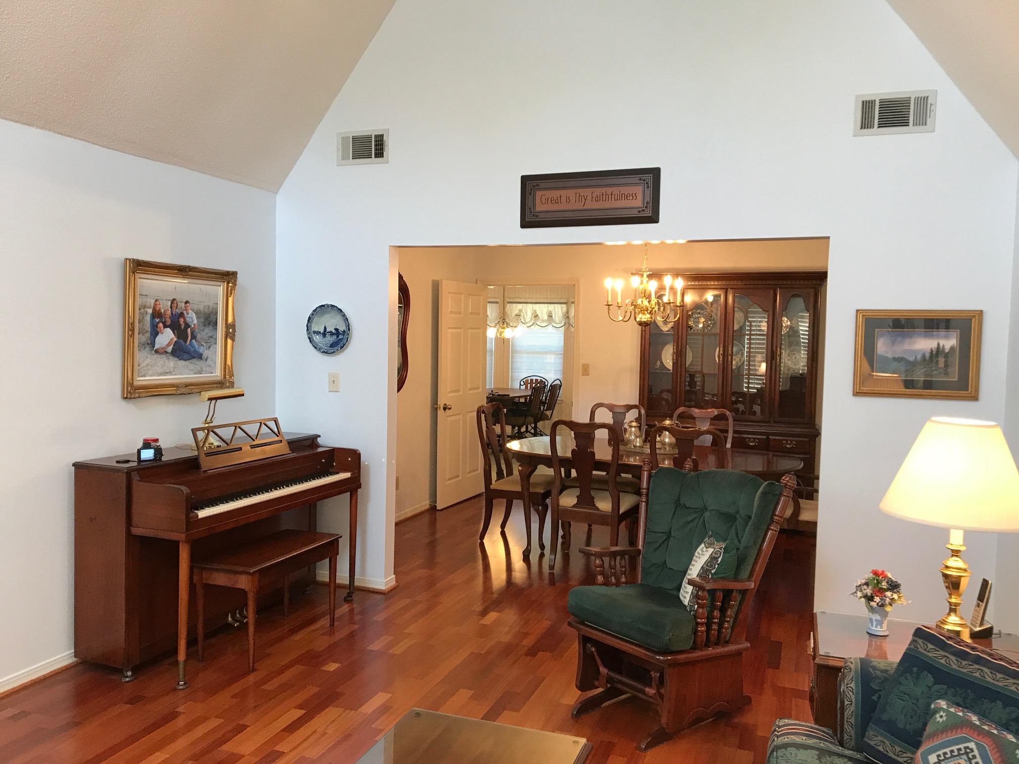 LAKE POINTE - Residential