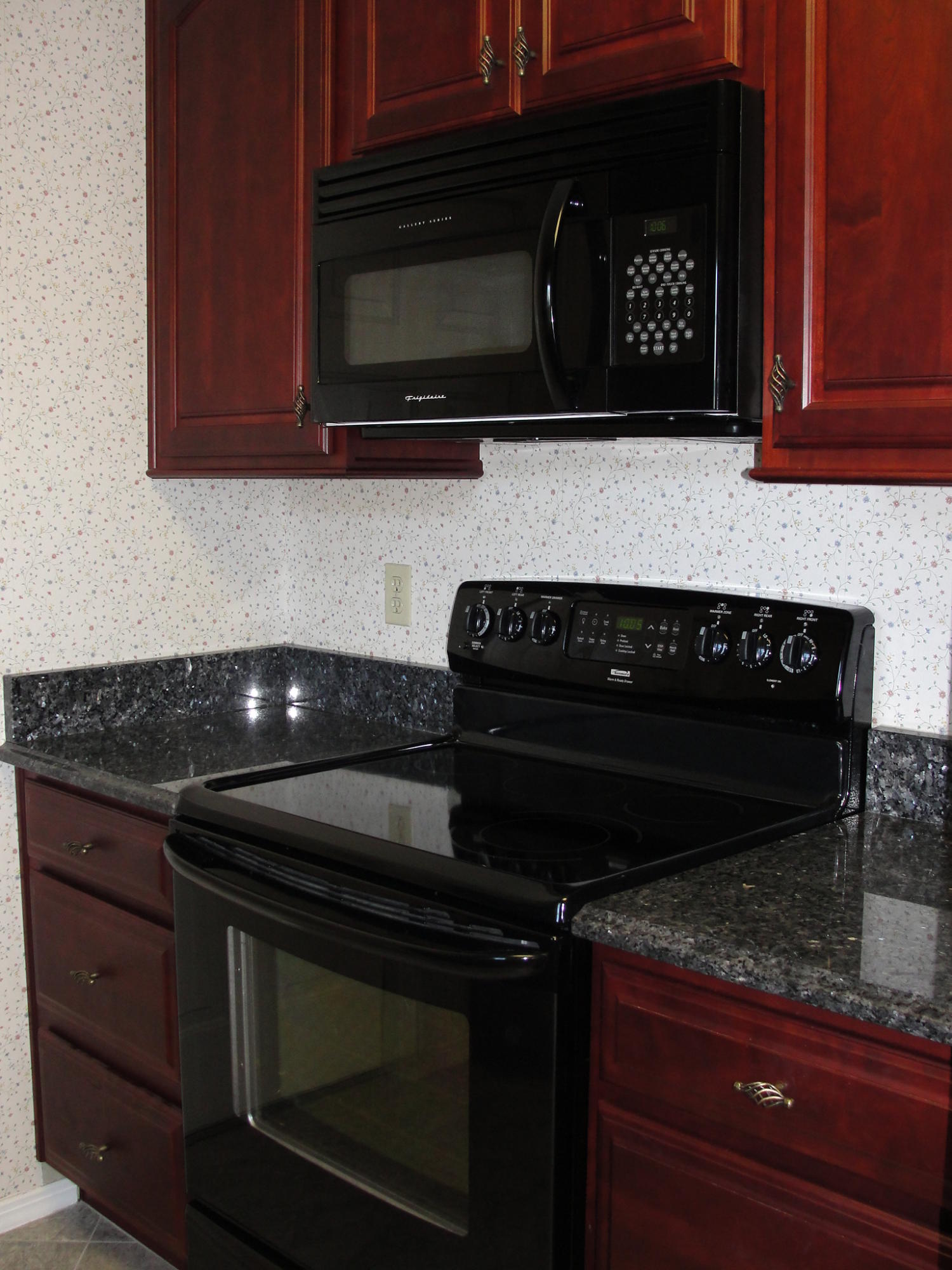 LAKE POINTE - Residential