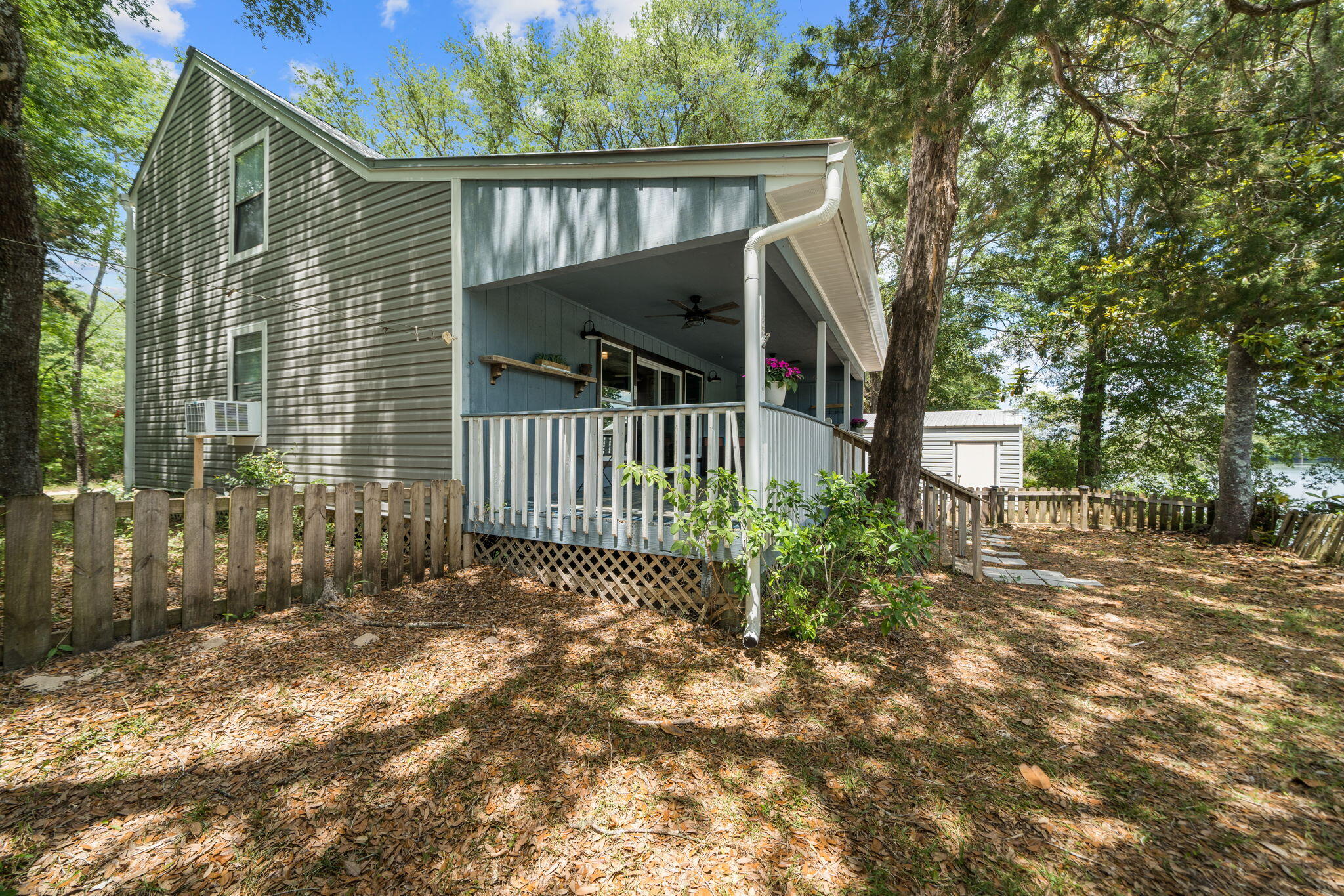 NO RECORDED SUBDIVISION - Residential