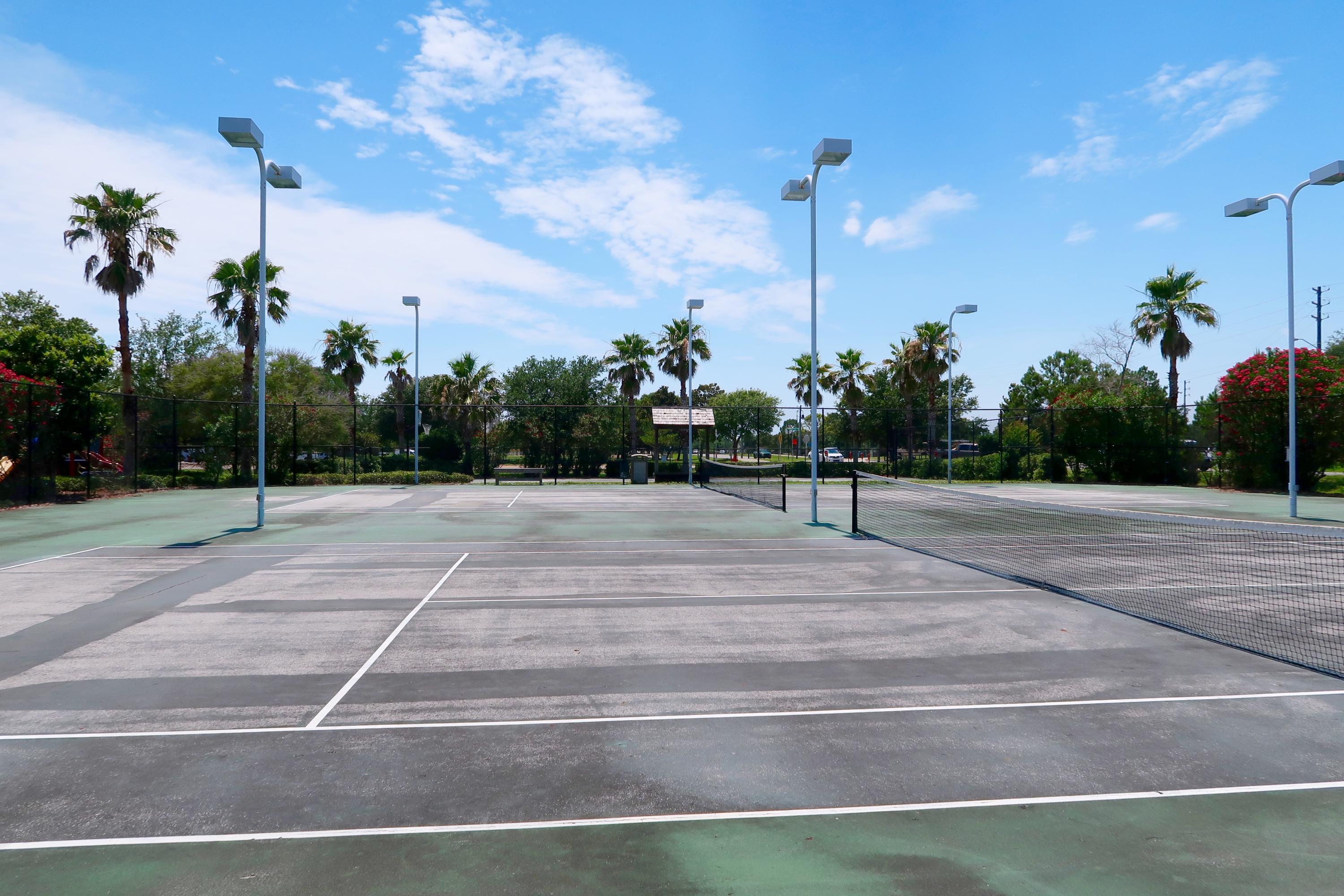 PALMS OF DESTIN (THE) - Residential