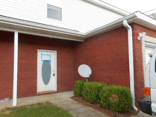 This property is to be placed in an upcoming event. All bids should be submitted at www.homesearch.com (void where prohibited). Submit any offers received pre-event (or post-event) to sales@homesearch.com. All pre-event or post-event offers will be reviewed and responded to within 3 business days. All properties are subject to a 5% buyer's premium pursuant to the Event Agreement and Terms & Conditions (minimums will apply). Please contact listing agent for details and commission paid on this property
