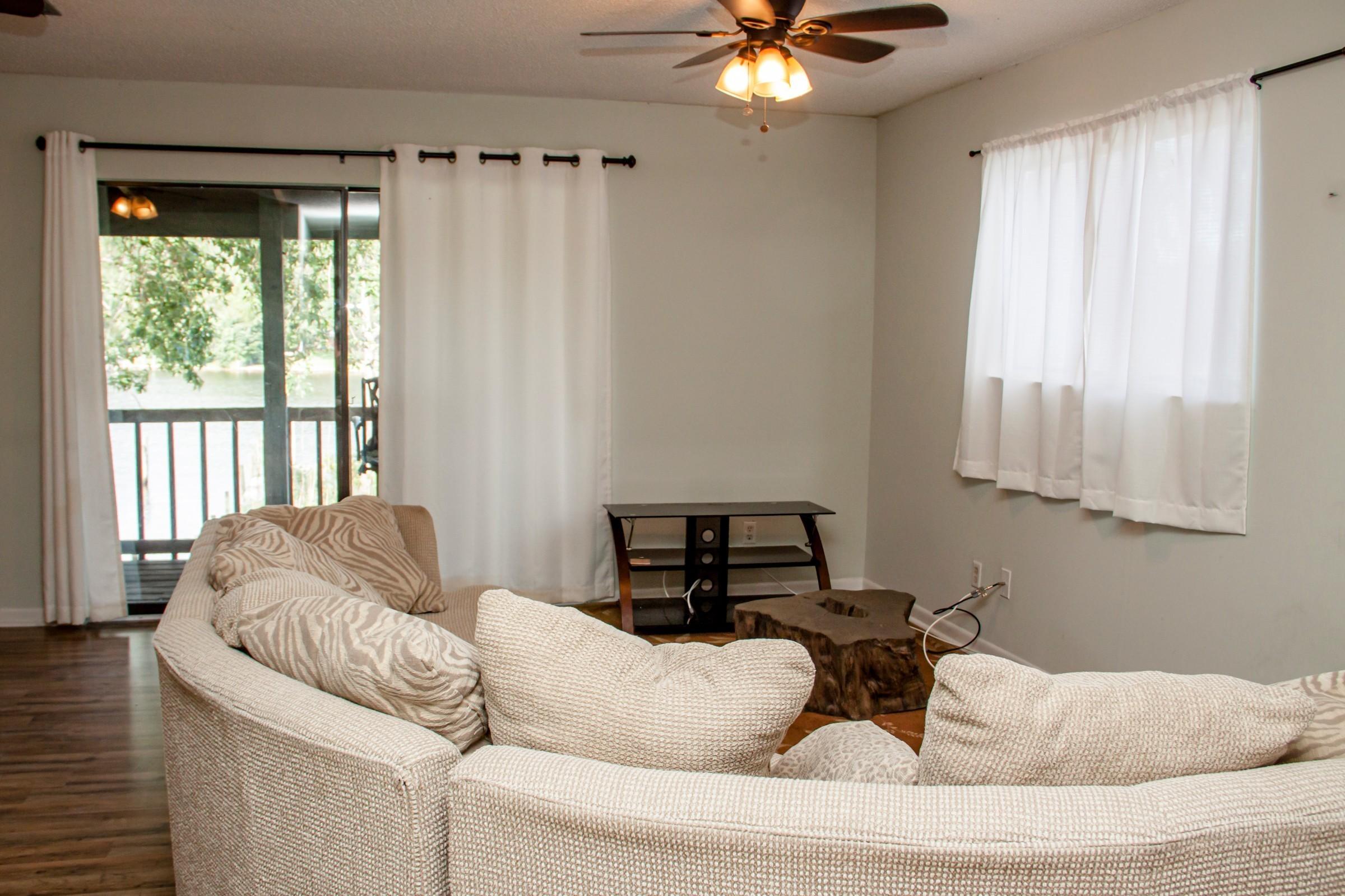 SWIFT BAYOU T/H UNIT 22 - Residential Lease