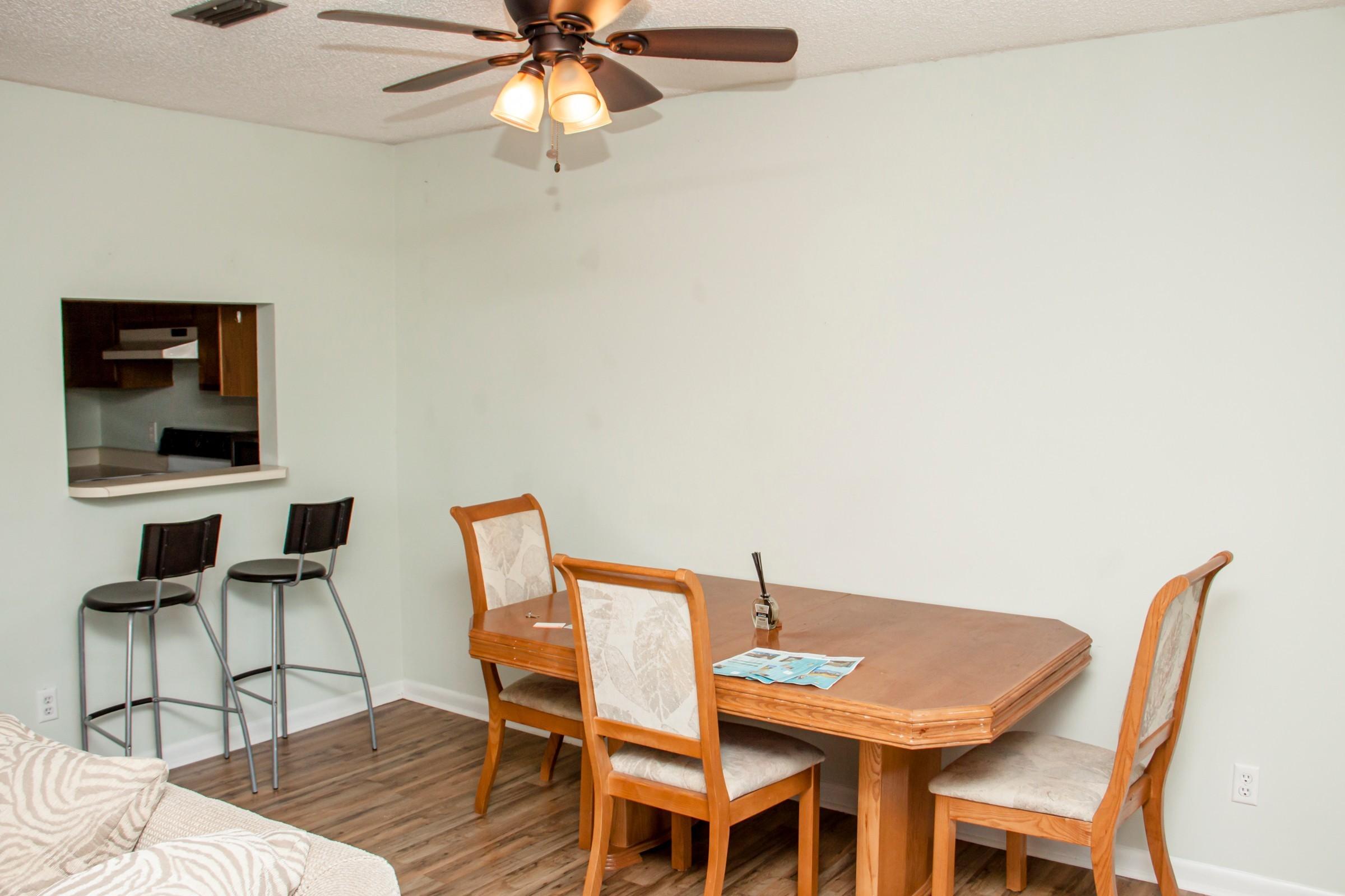 SWIFT BAYOU T/H UNIT 22 - Residential Lease