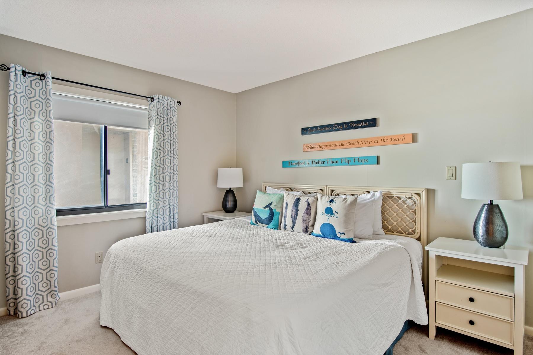 EMERALD TOWERS CONDO - Residential