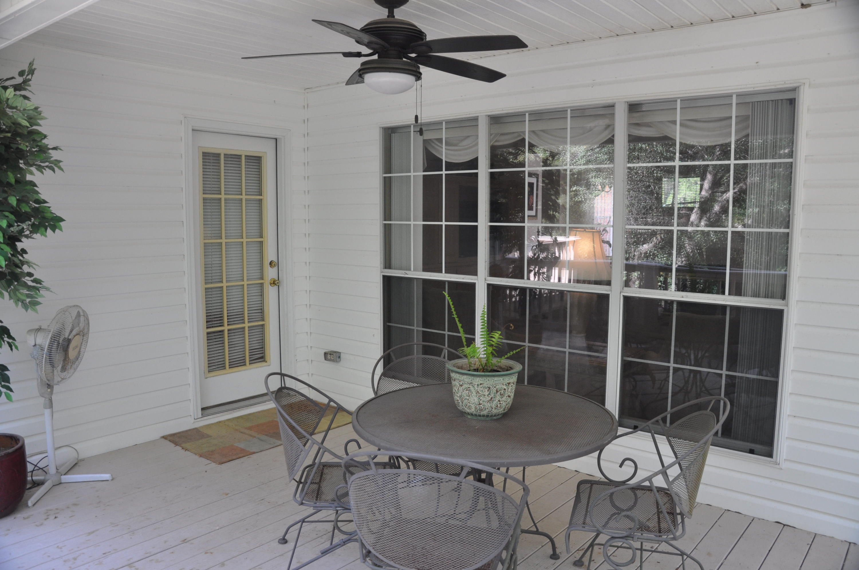 ROCKY BAYOU COUNTRY CLUB ESTATES # 8 - Residential