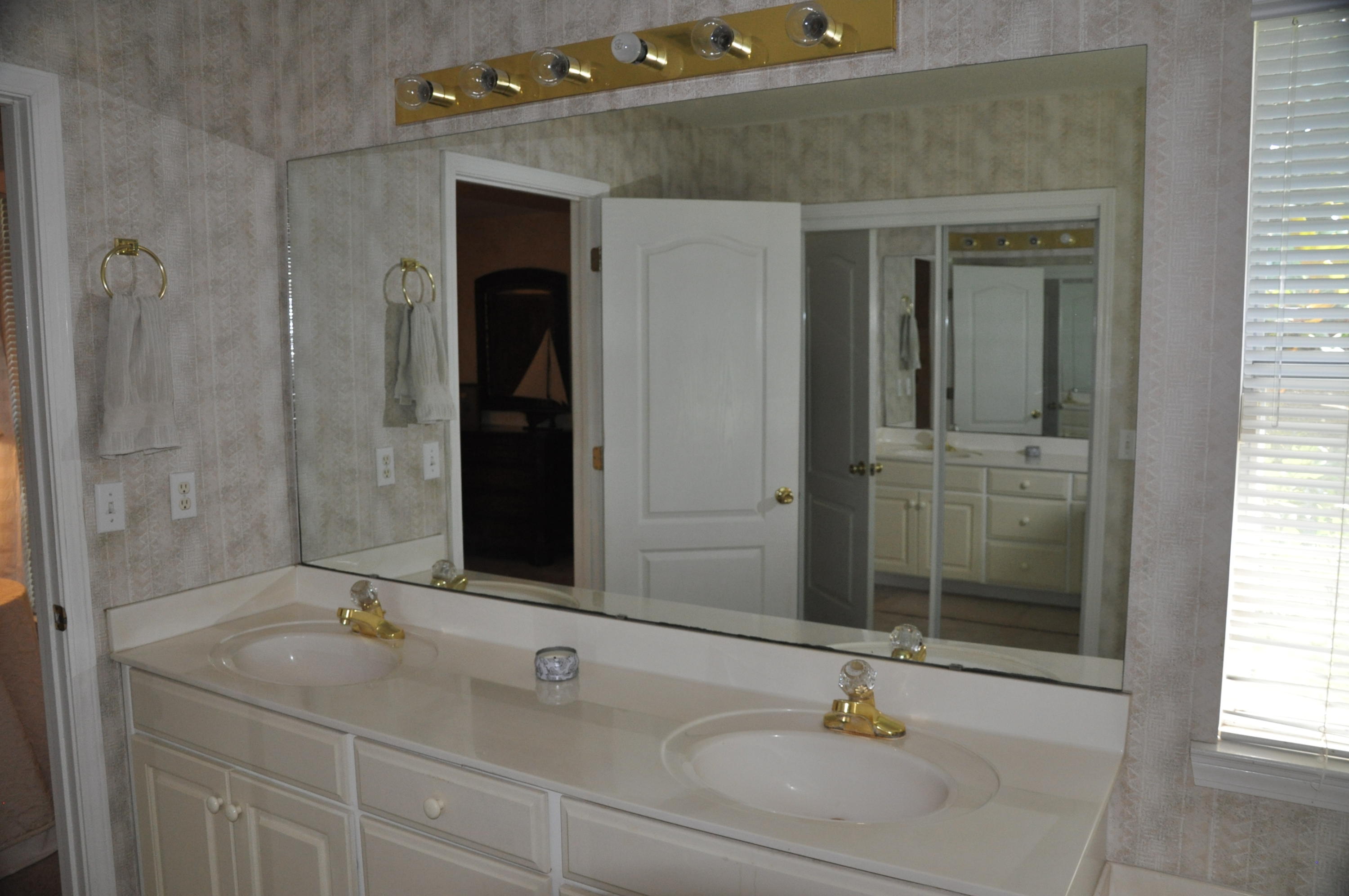 ROCKY BAYOU COUNTRY CLUB ESTATES # 8 - Residential