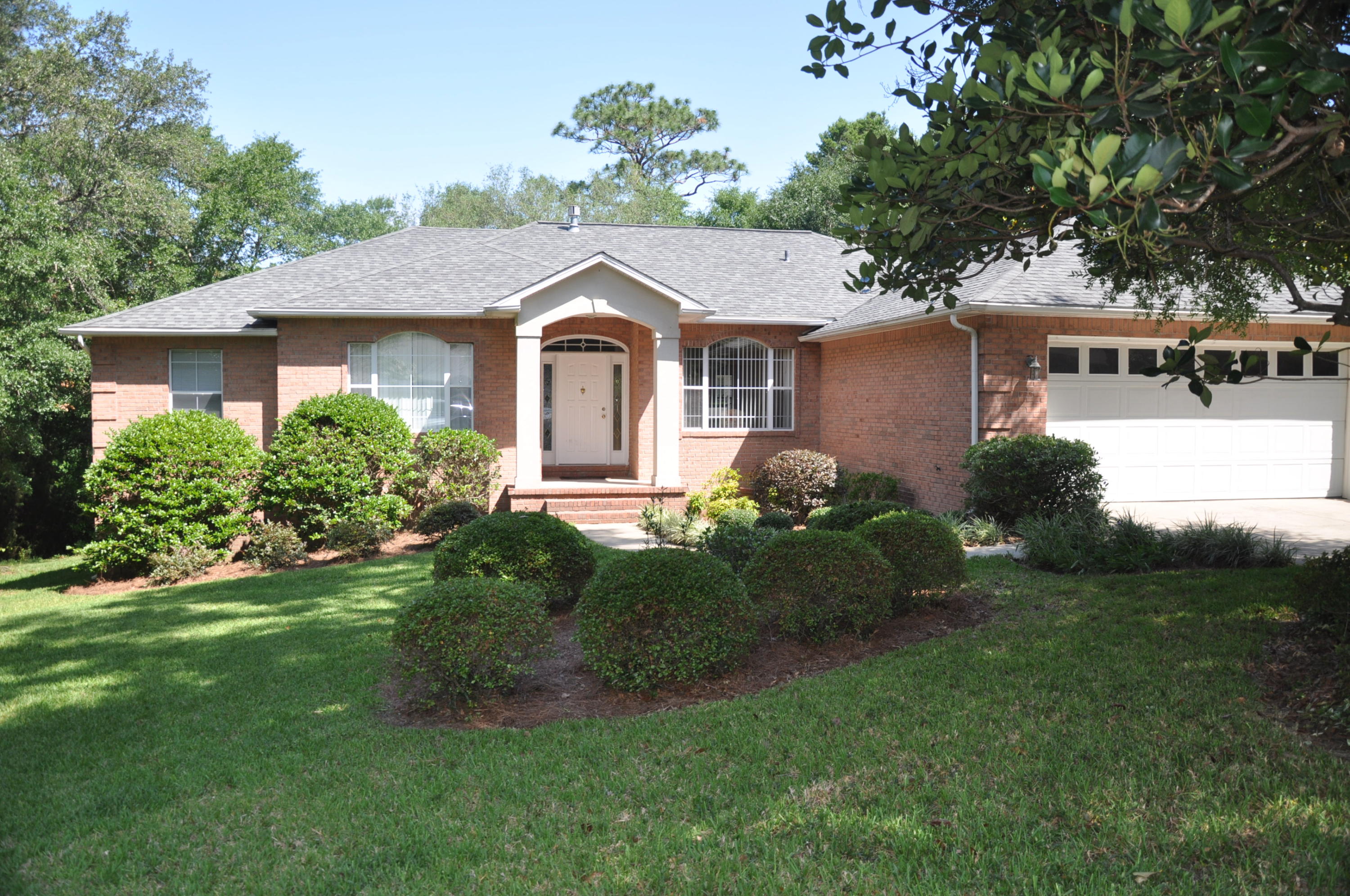 ROCKY BAYOU COUNTRY CLUB ESTATES # 8 - Residential