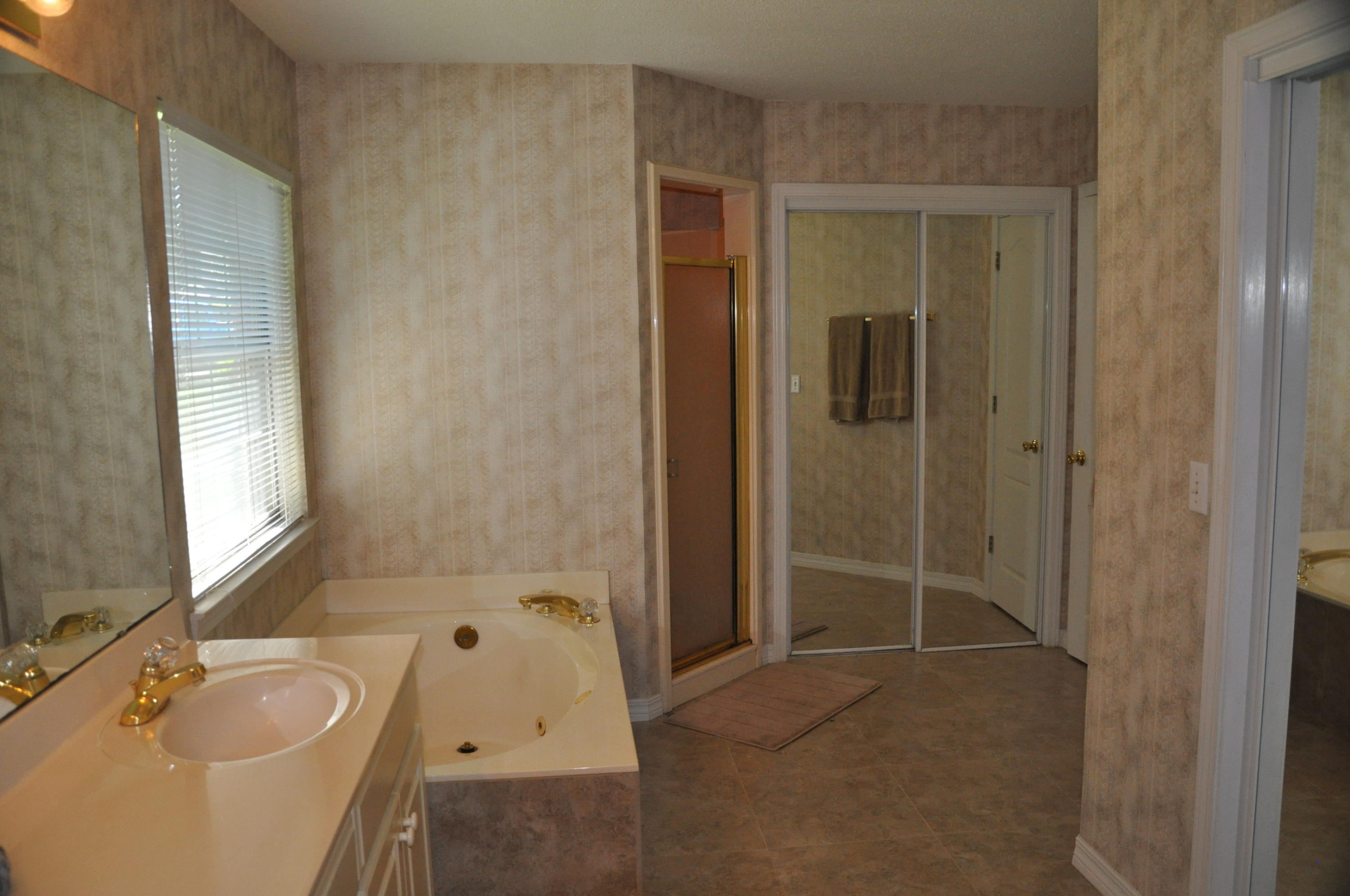 ROCKY BAYOU COUNTRY CLUB ESTATES # 8 - Residential