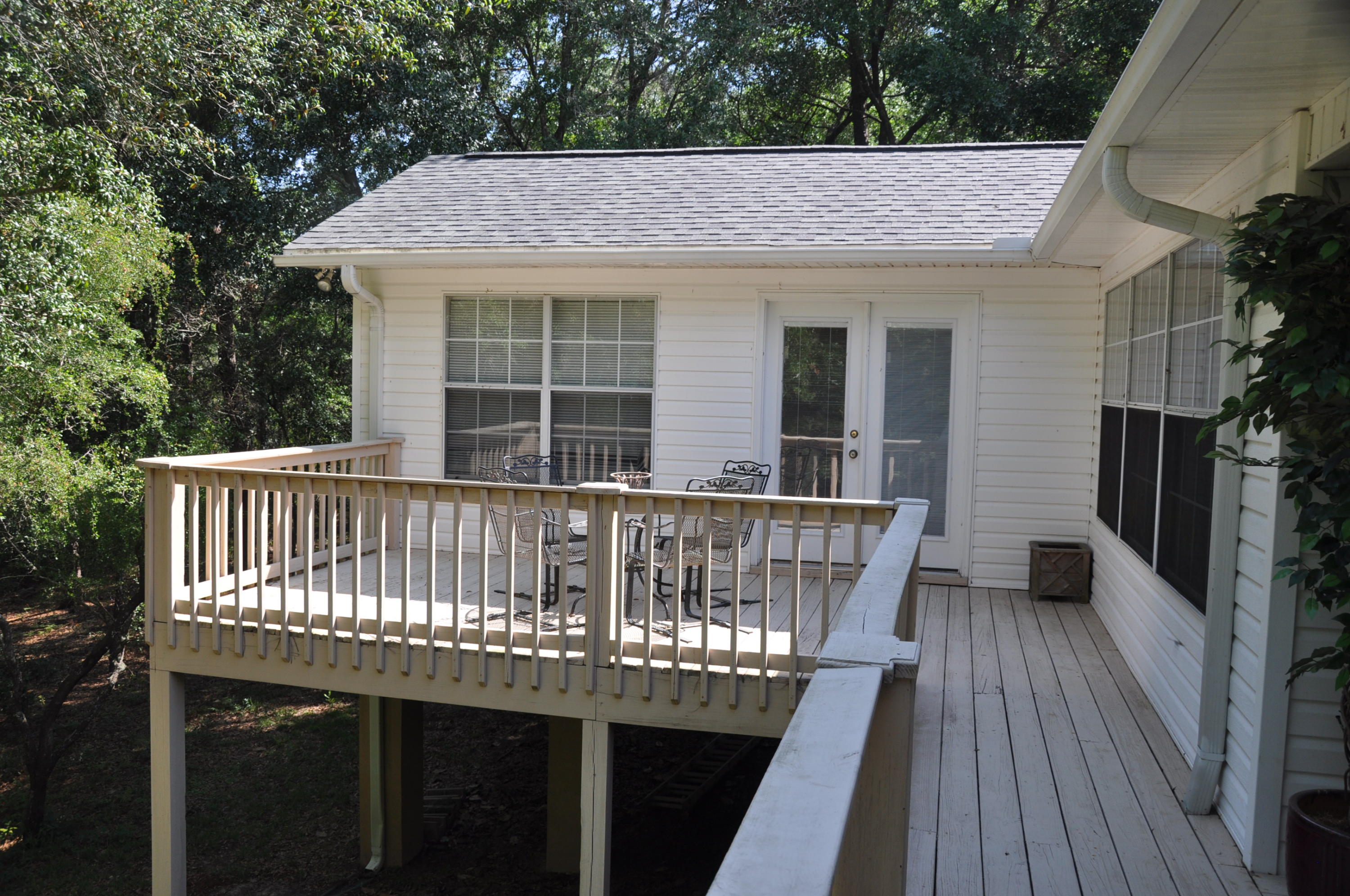 ROCKY BAYOU COUNTRY CLUB ESTATES # 8 - Residential