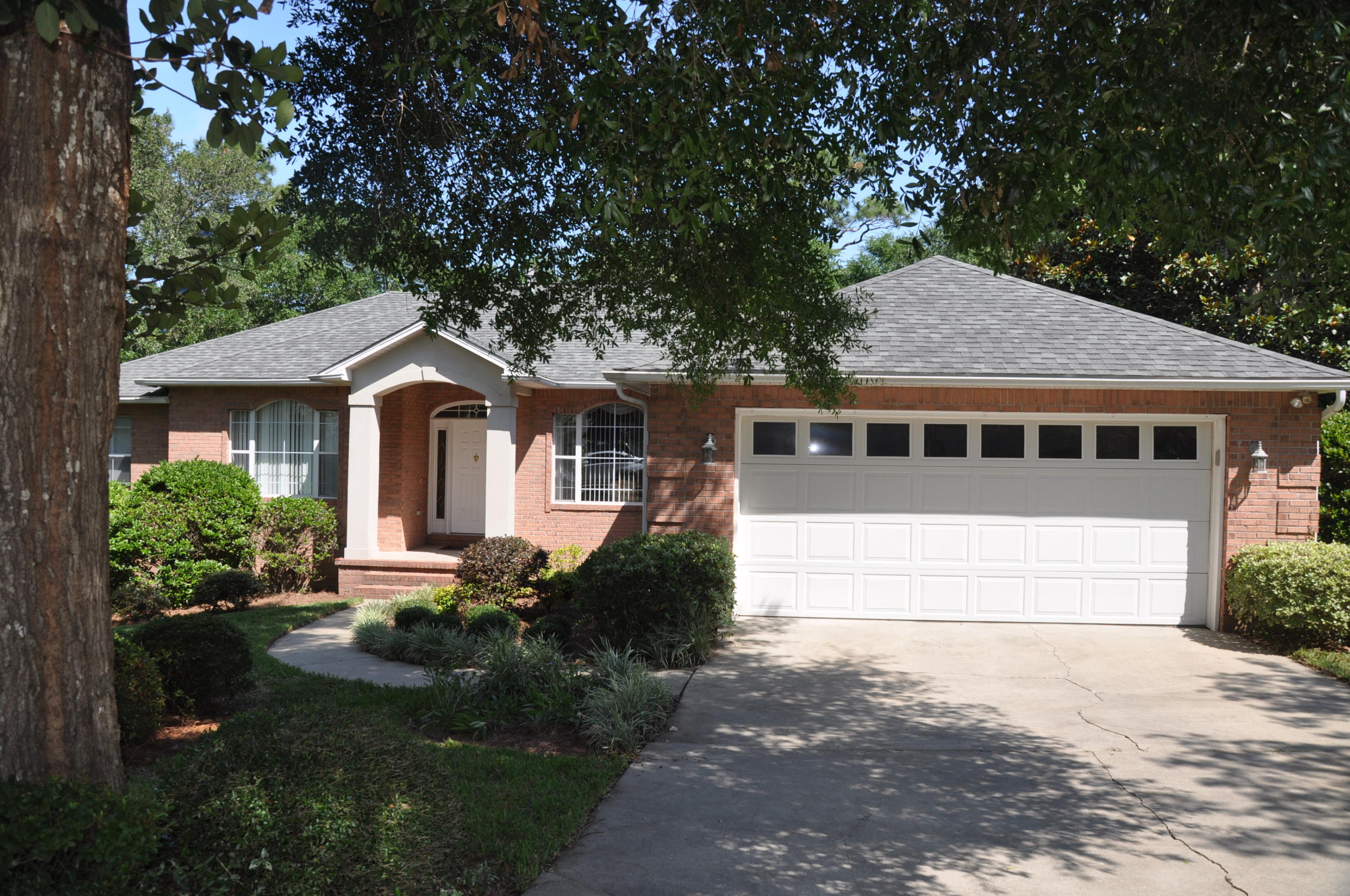 ROCKY BAYOU COUNTRY CLUB ESTATES # 8 - Residential