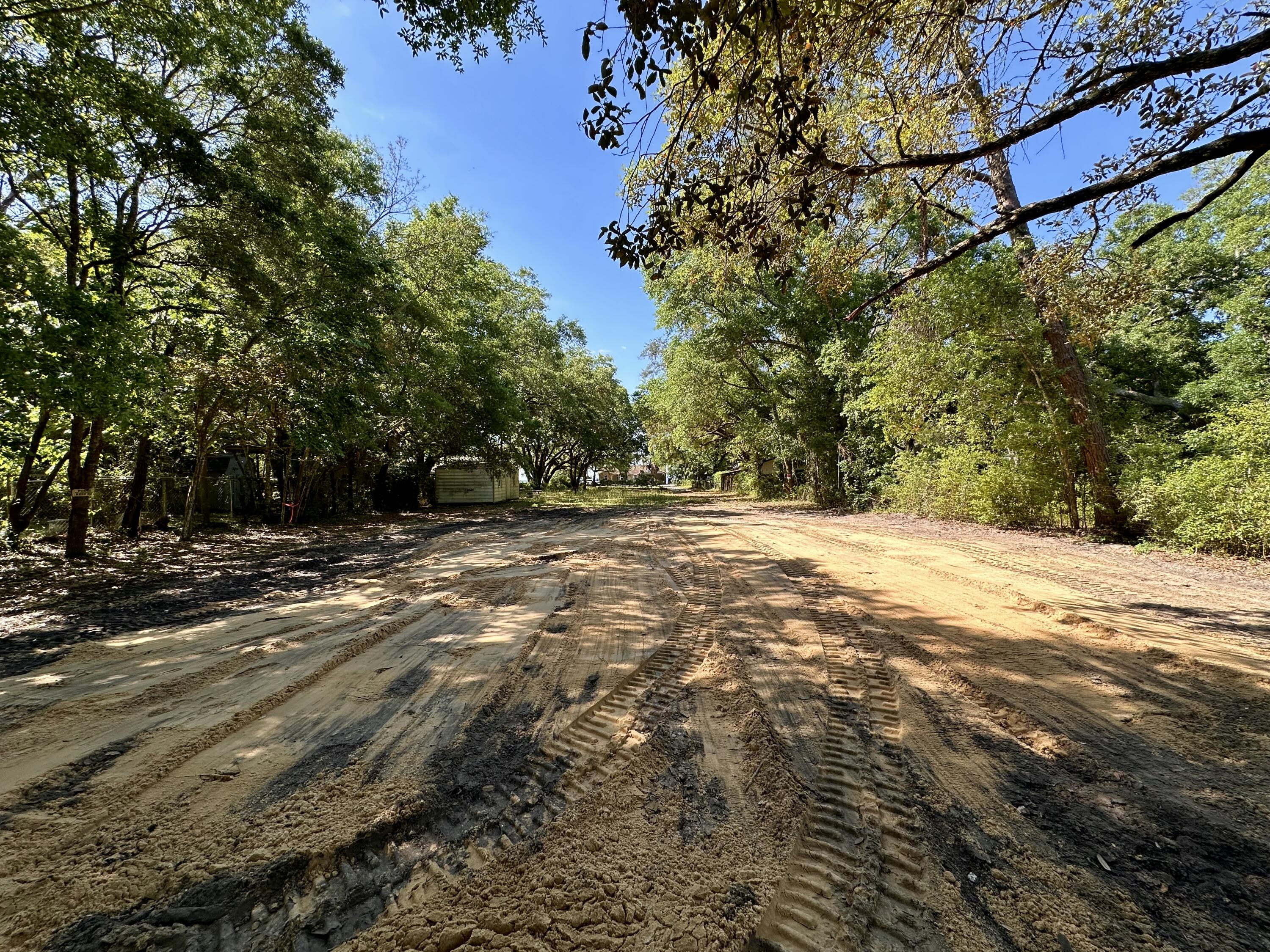 CHICKASAW S/D - Land