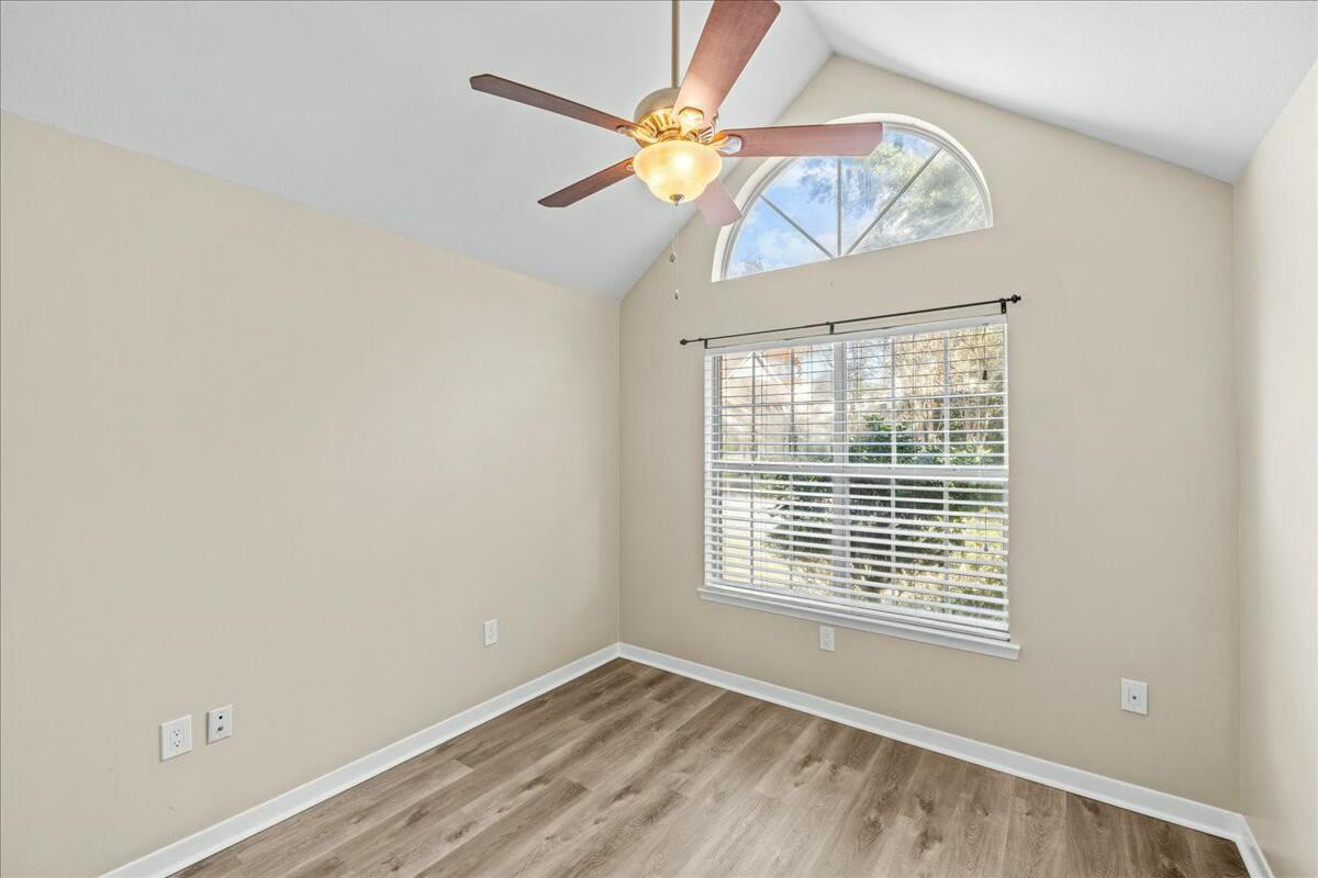 FAIRWAY LAKES PH 1 - Residential