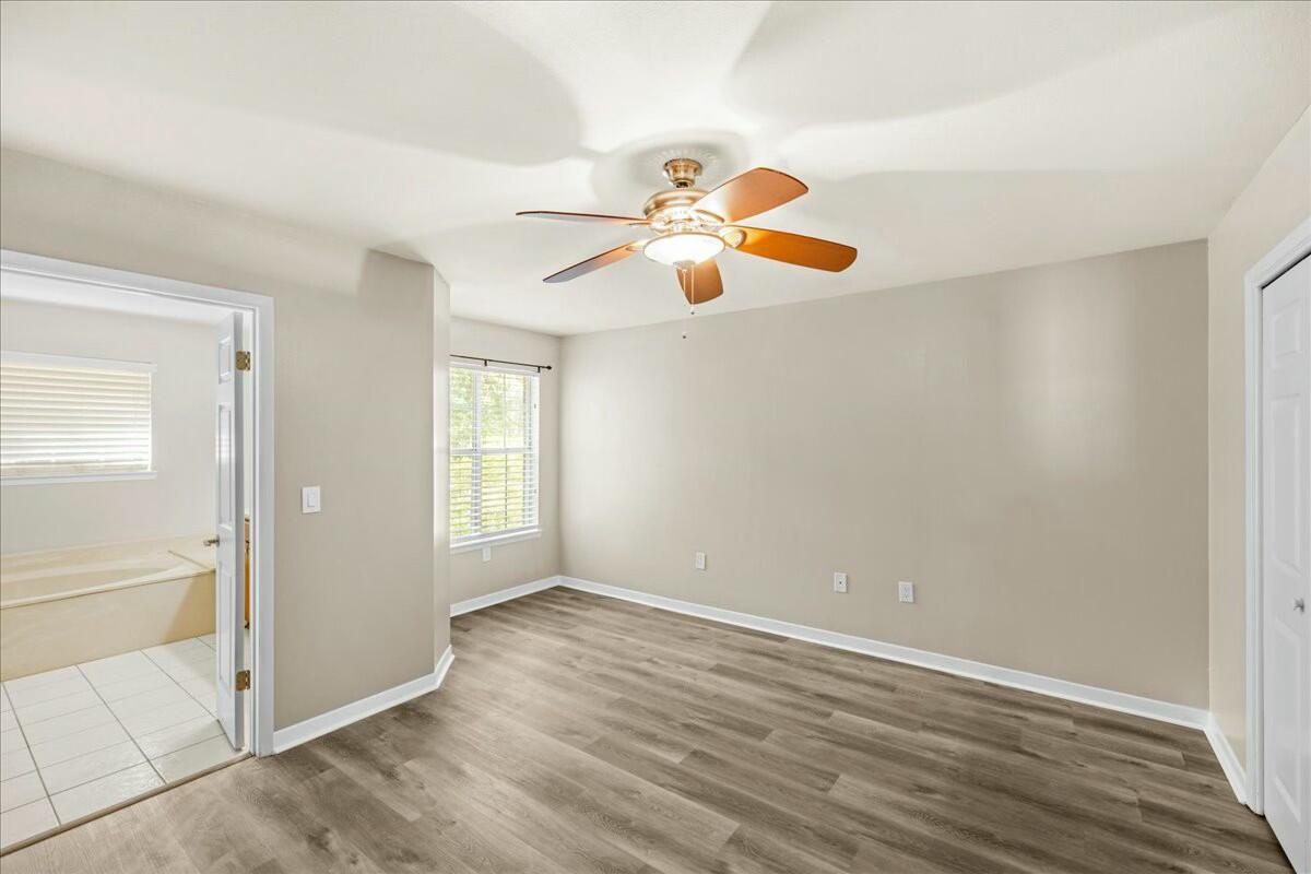 FAIRWAY LAKES PH 1 - Residential