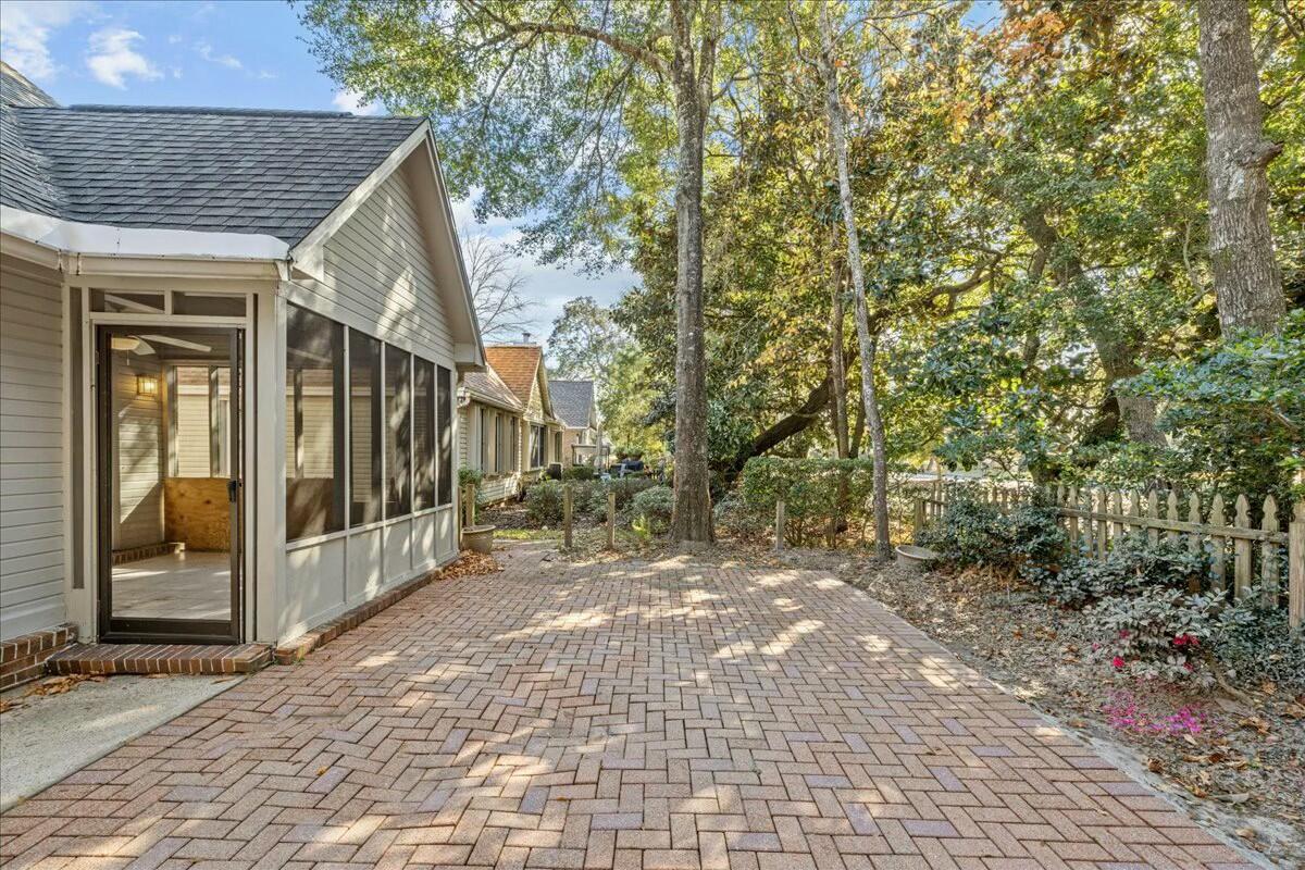 FAIRWAY LAKES PH 1 - Residential