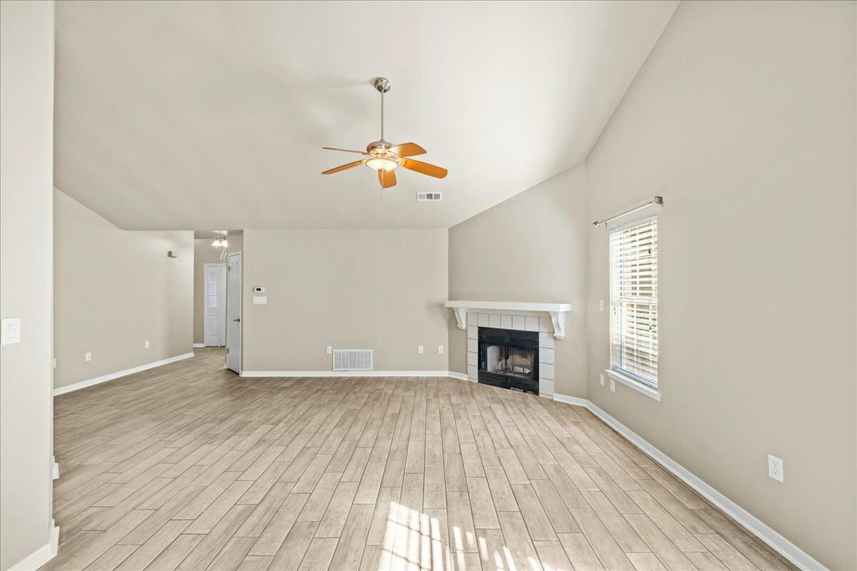 FAIRWAY LAKES PH 1 - Residential