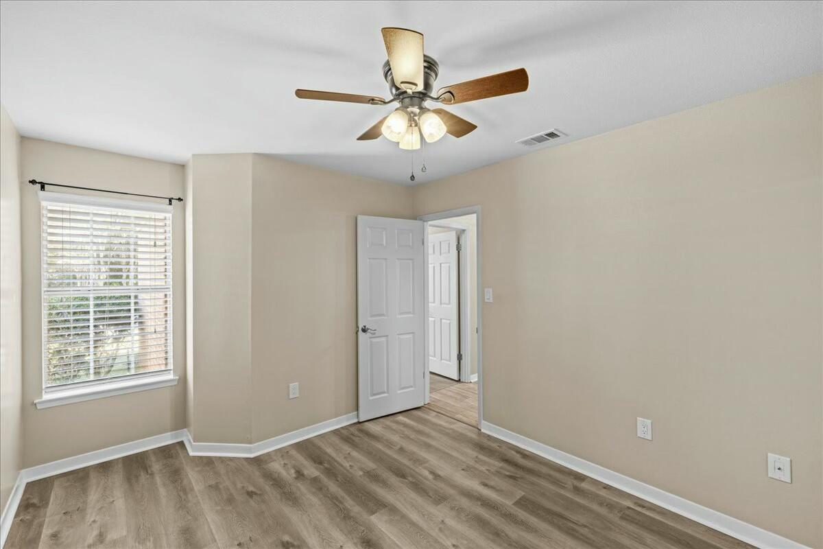 FAIRWAY LAKES PH 1 - Residential