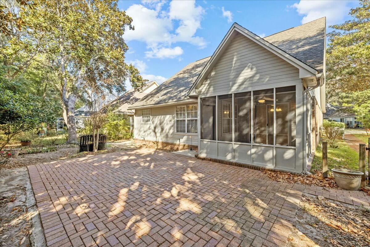 FAIRWAY LAKES PH 1 - Residential