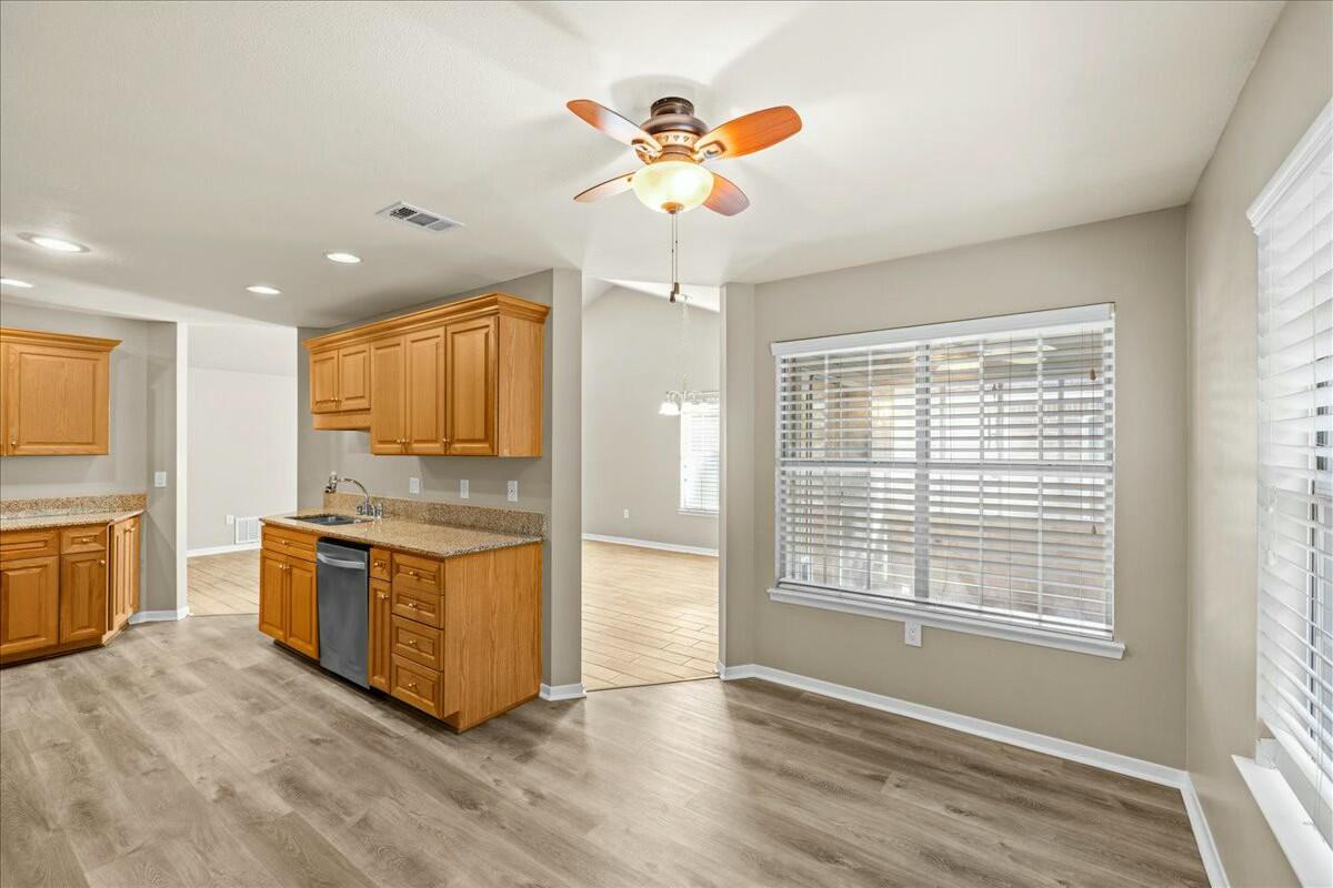 FAIRWAY LAKES PH 1 - Residential