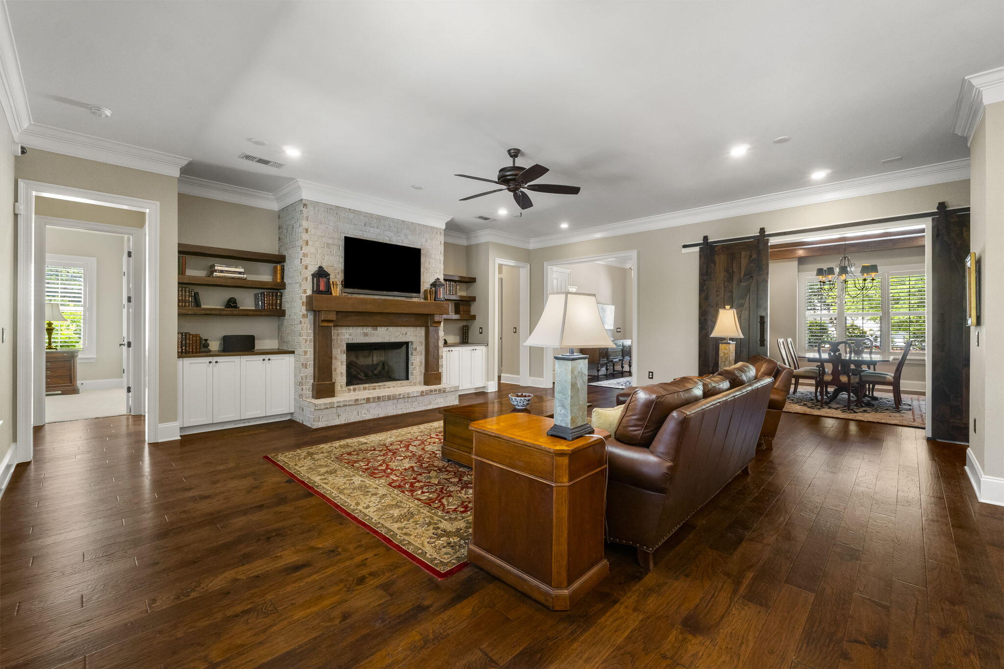 BURNT PINE - Residential