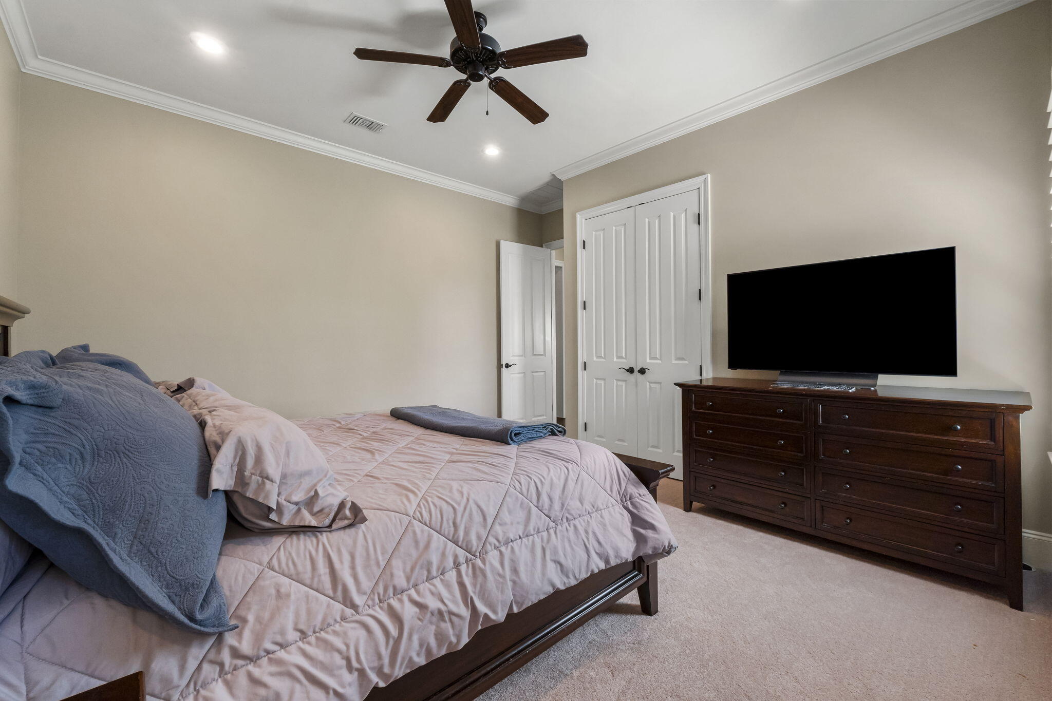 BURNT PINE - Residential