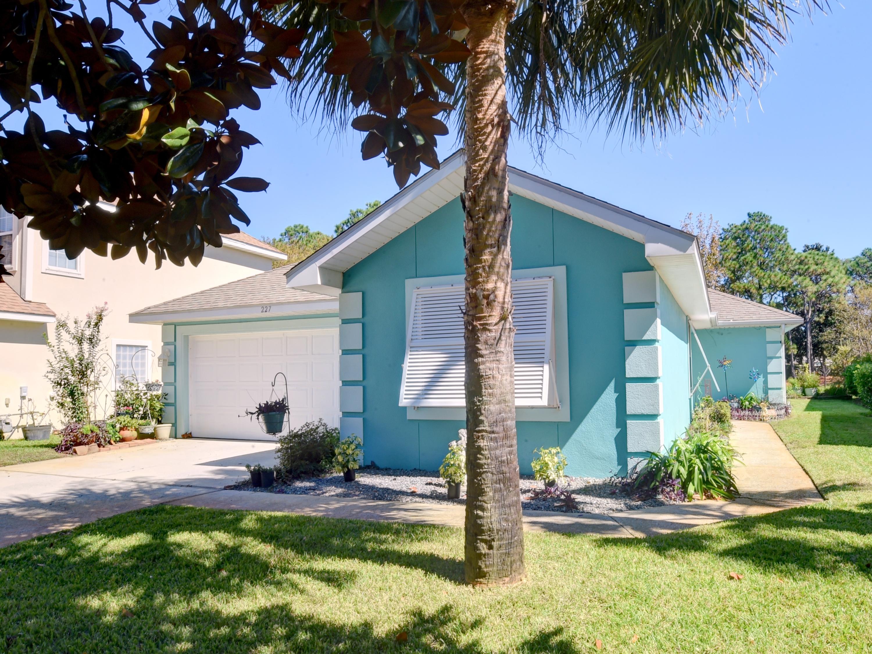 EMERALD LAKES PH 1 - Residential