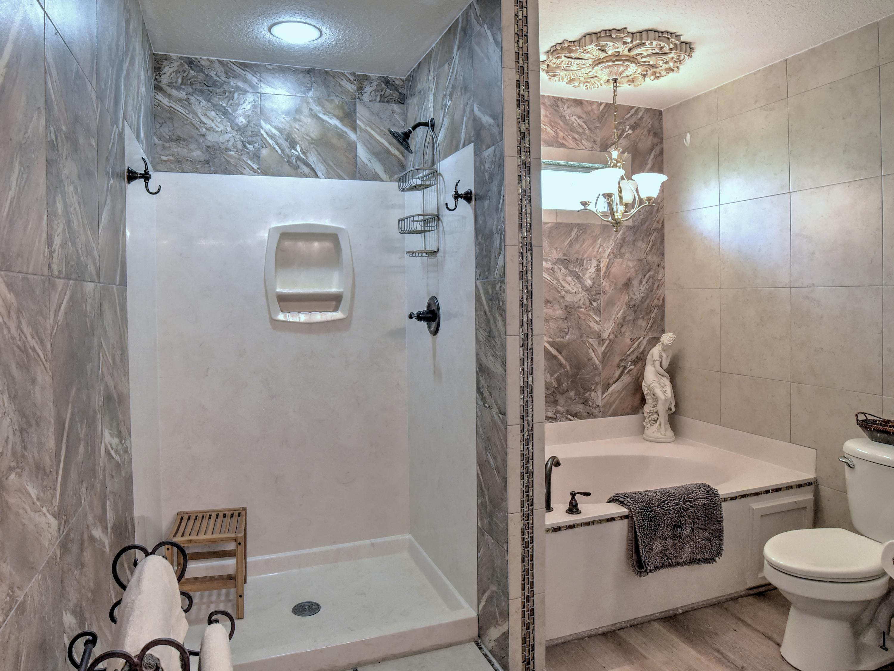 EMERALD LAKES PH 1 - Residential