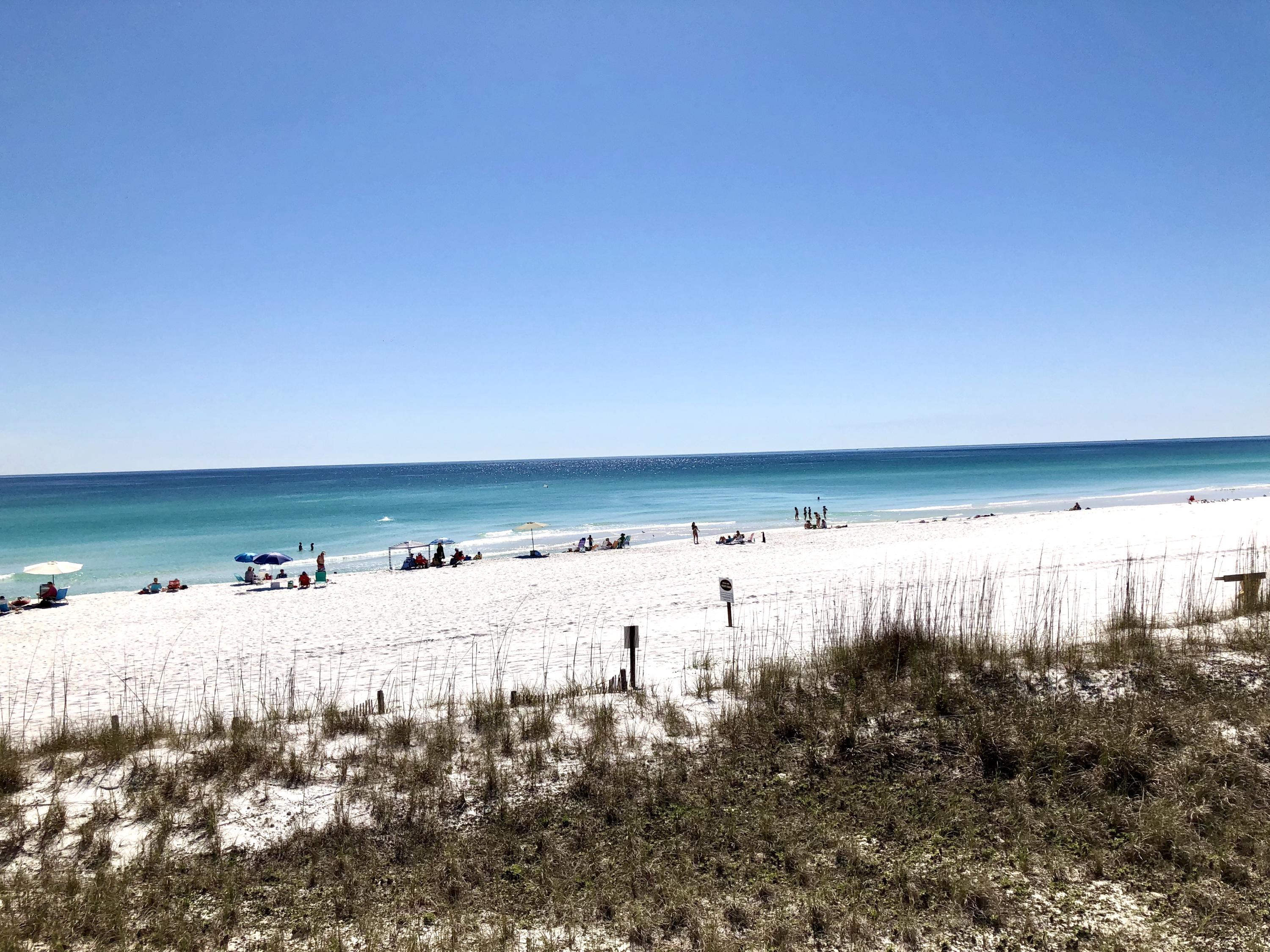 EMERALD LAKES PH 1 - Residential