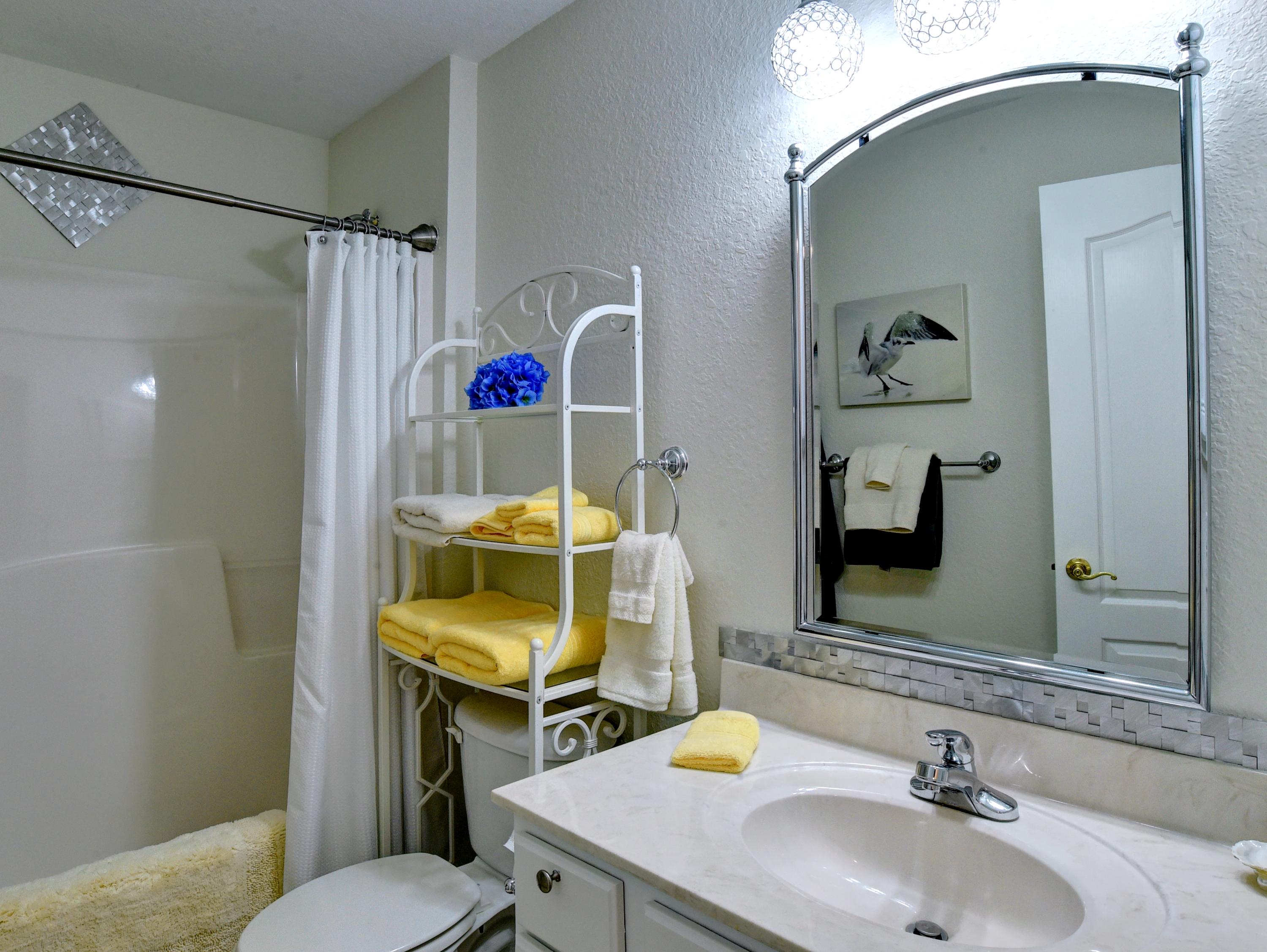 EMERALD LAKES PH 1 - Residential