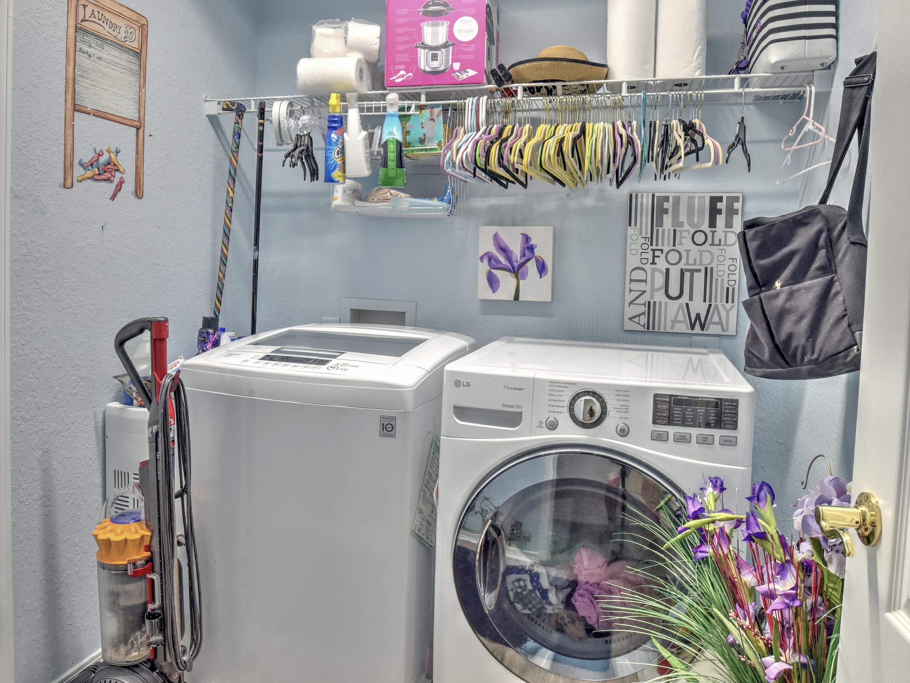 EMERALD LAKES PH 1 - Residential