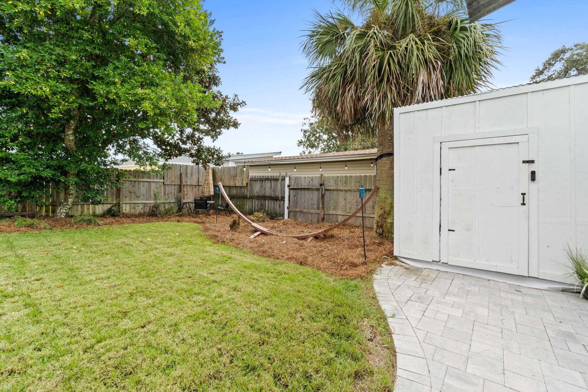 BAHAMA BEACH - Residential