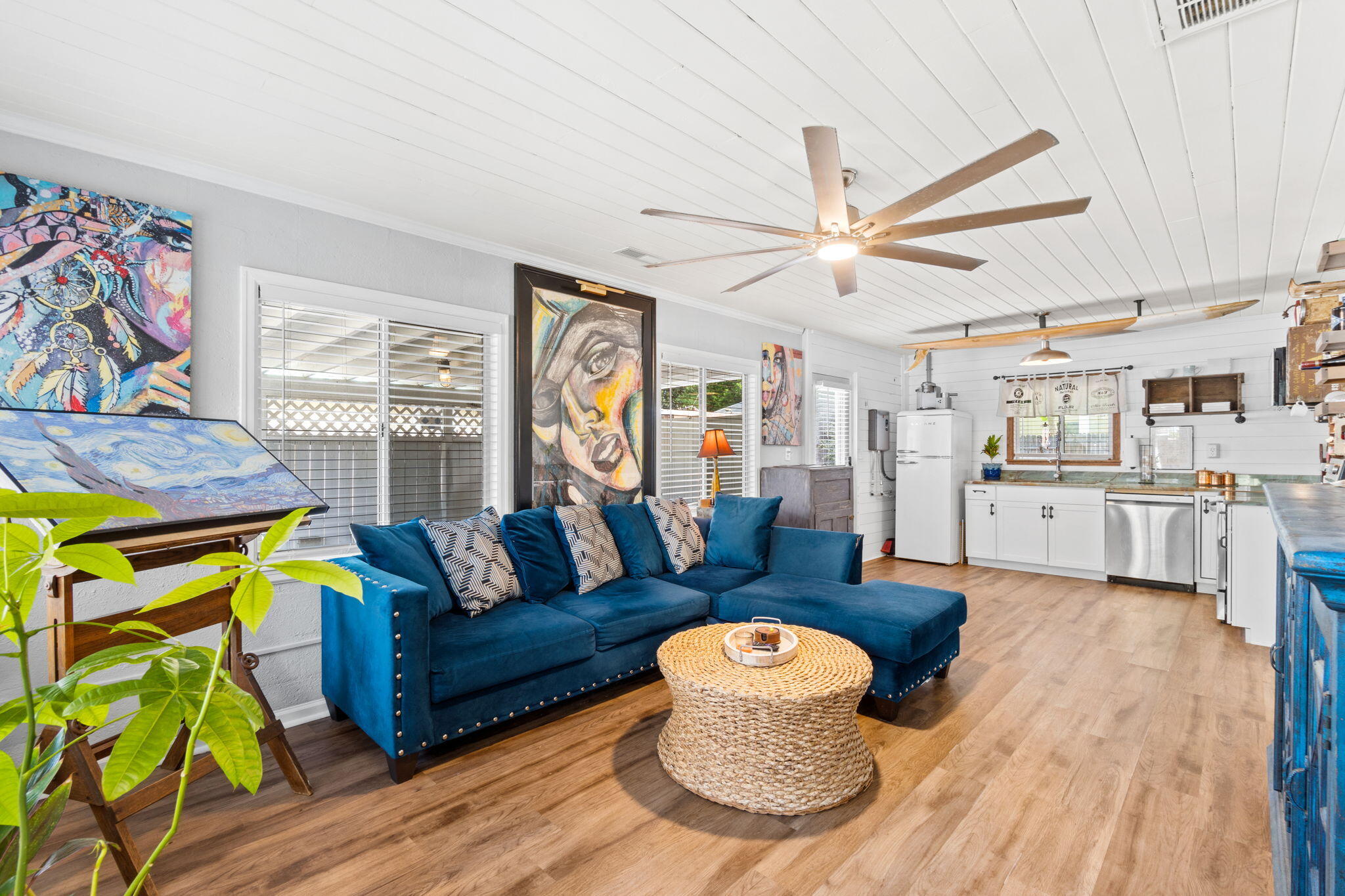 BAHAMA BEACH - Residential