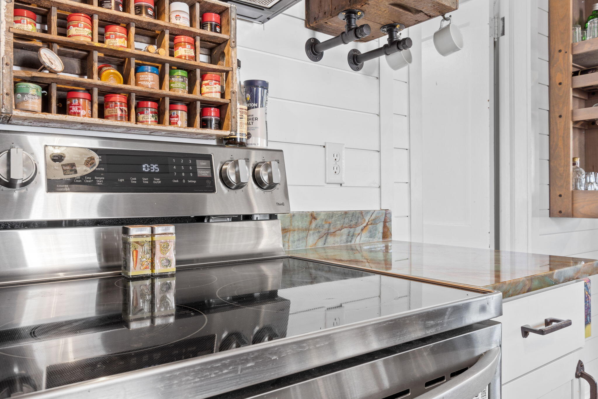 BAHAMA BEACH - Residential